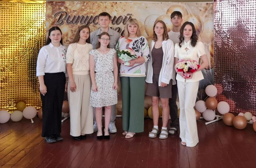 В добрый путь, выпускники! 🎓

✨️26 июня в стенах нашей школы наступил один из самых волнительных дн