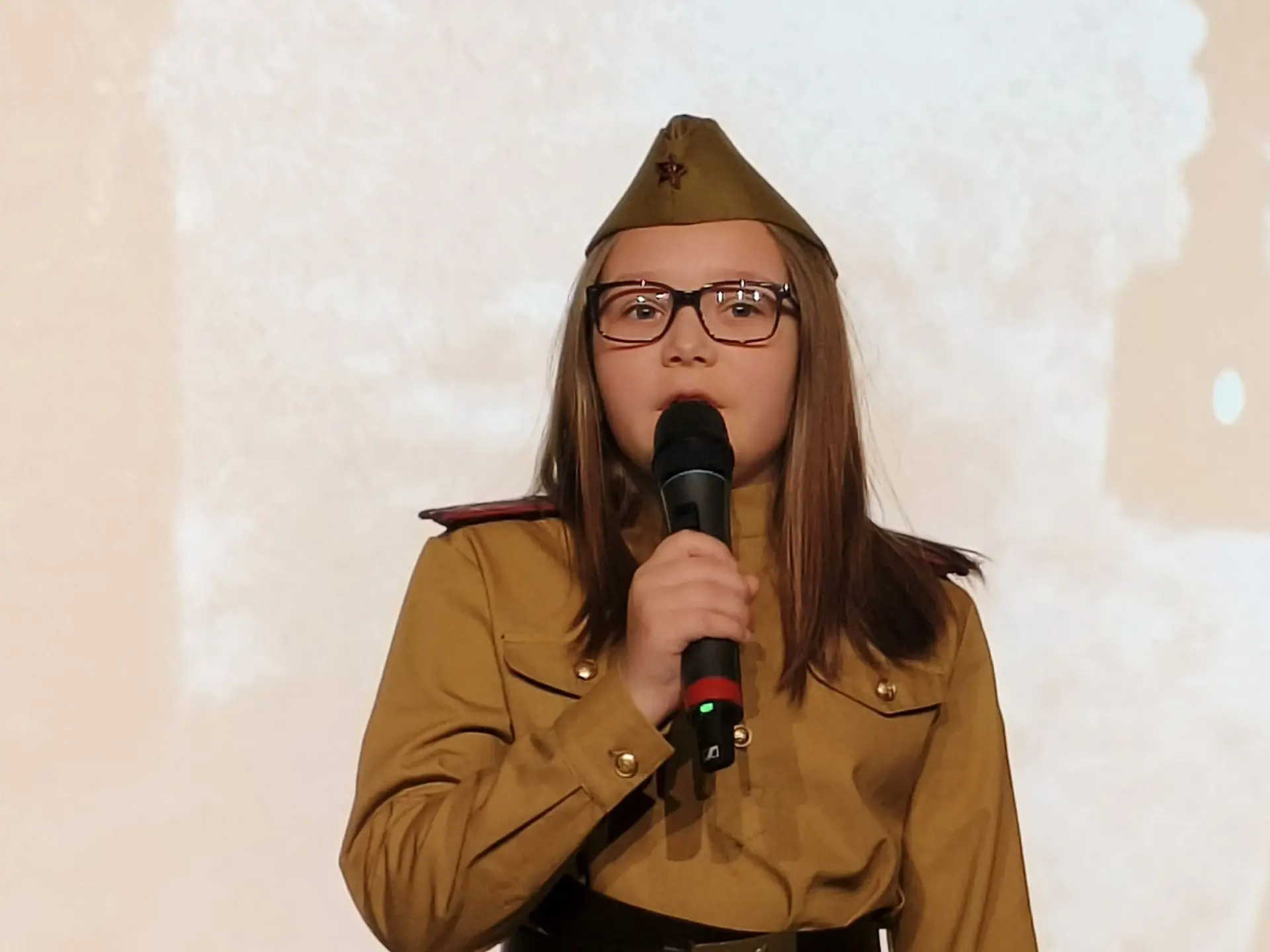 В школе стартовал фестиваль-конкурс «Дорогами войны» 🎶«Дождь, морозы и ветры. Никому не измерить шир