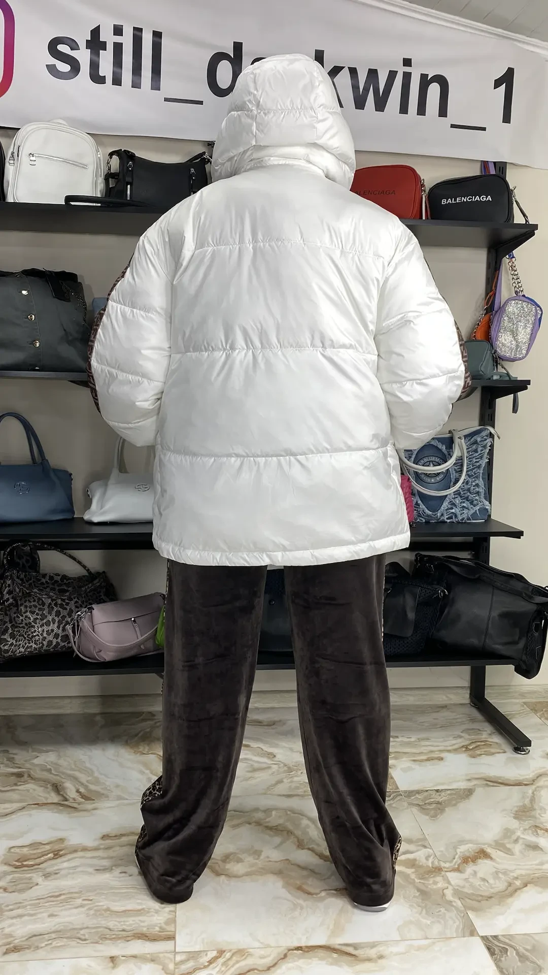 Курточка🔥зима. Цена 6500. Всё вопросы пишем ☎ Анастасия: Наш Мах. https://clck.ru/3RZCoh