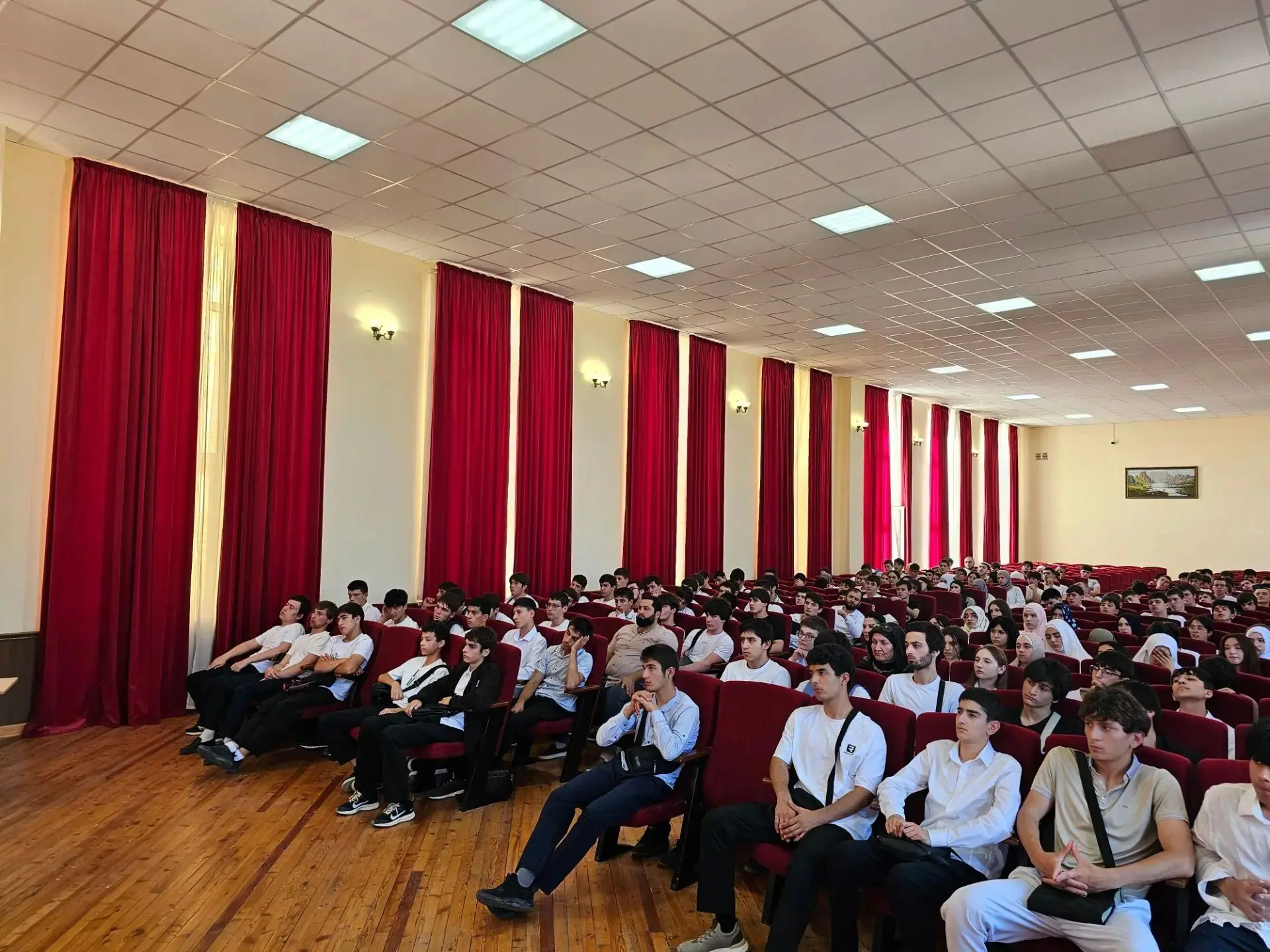 3 сентября для студентов первого курса радиотехнологического отделения провели единый у...