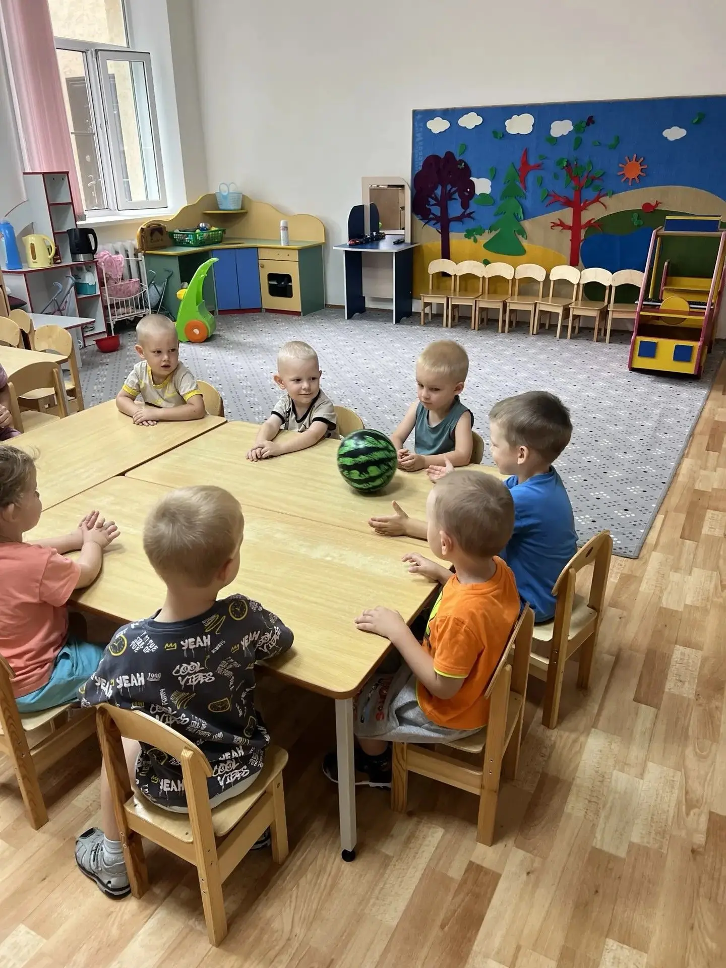 Группа «Цыплята» приняла малышей в стенах детского сада. Не секрет ни для кого, что сам...