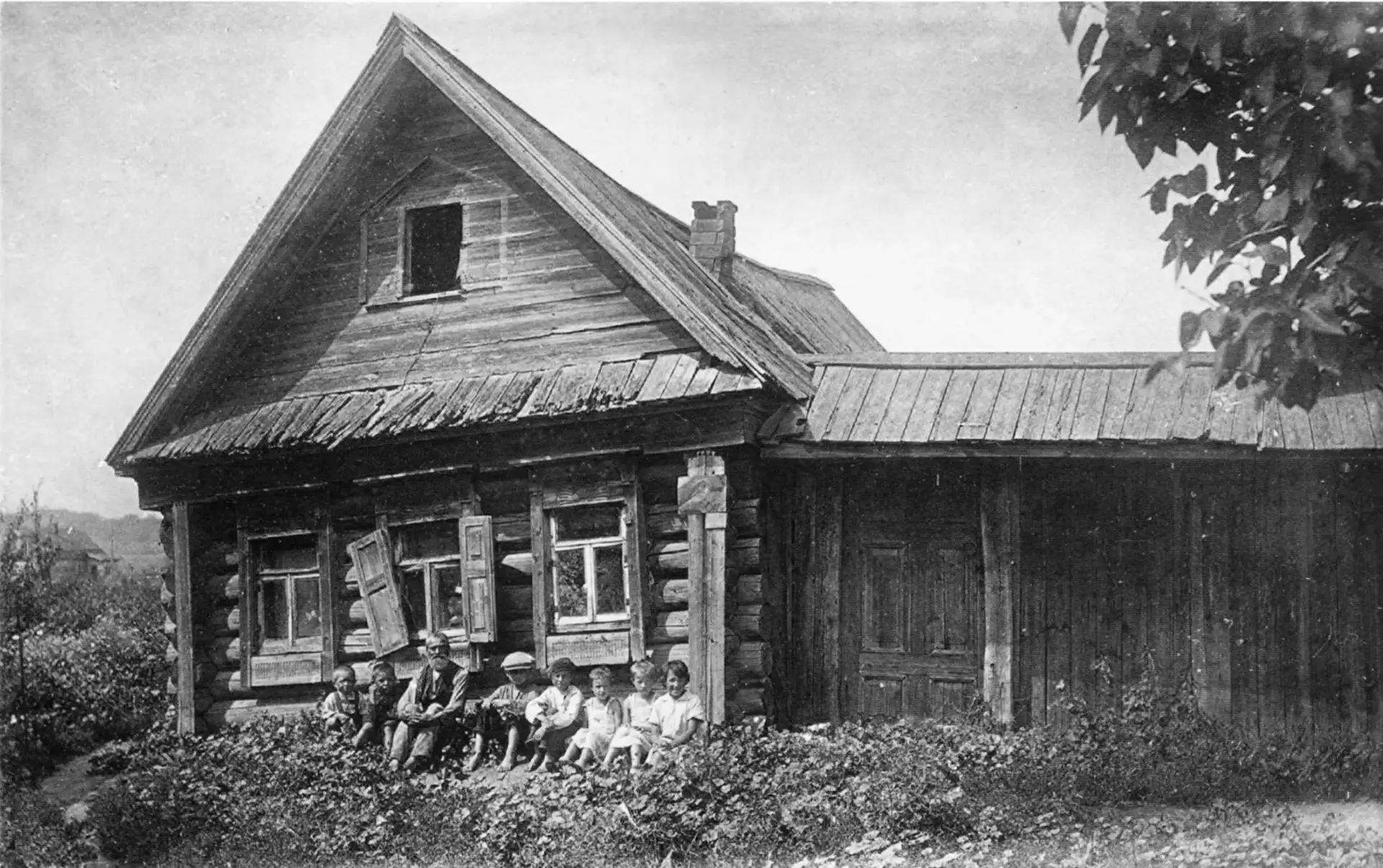 Здравствуйте, друзья!

Сегодня я опубликую ещё одни воспоминания простого русского крестьянина Ивана