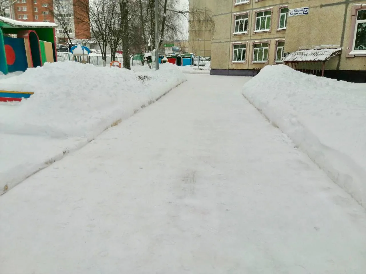 По поручению главы города Чебоксары Станислава Трофимова на особом контроле находится благоустройств