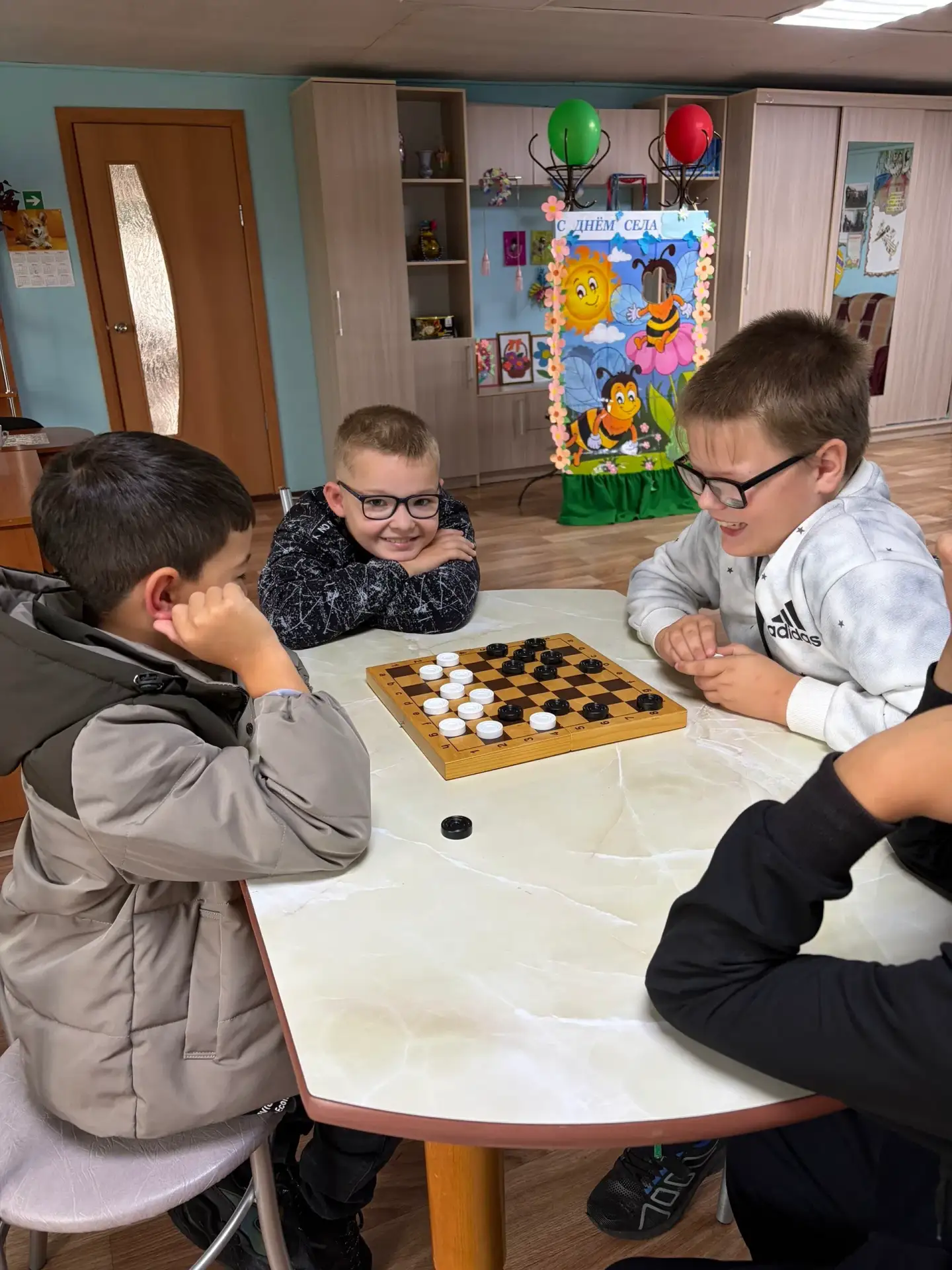 Сегодня в Доме культуры Пальмино, в рамках празднования Дня села, прошли спортивные сор...