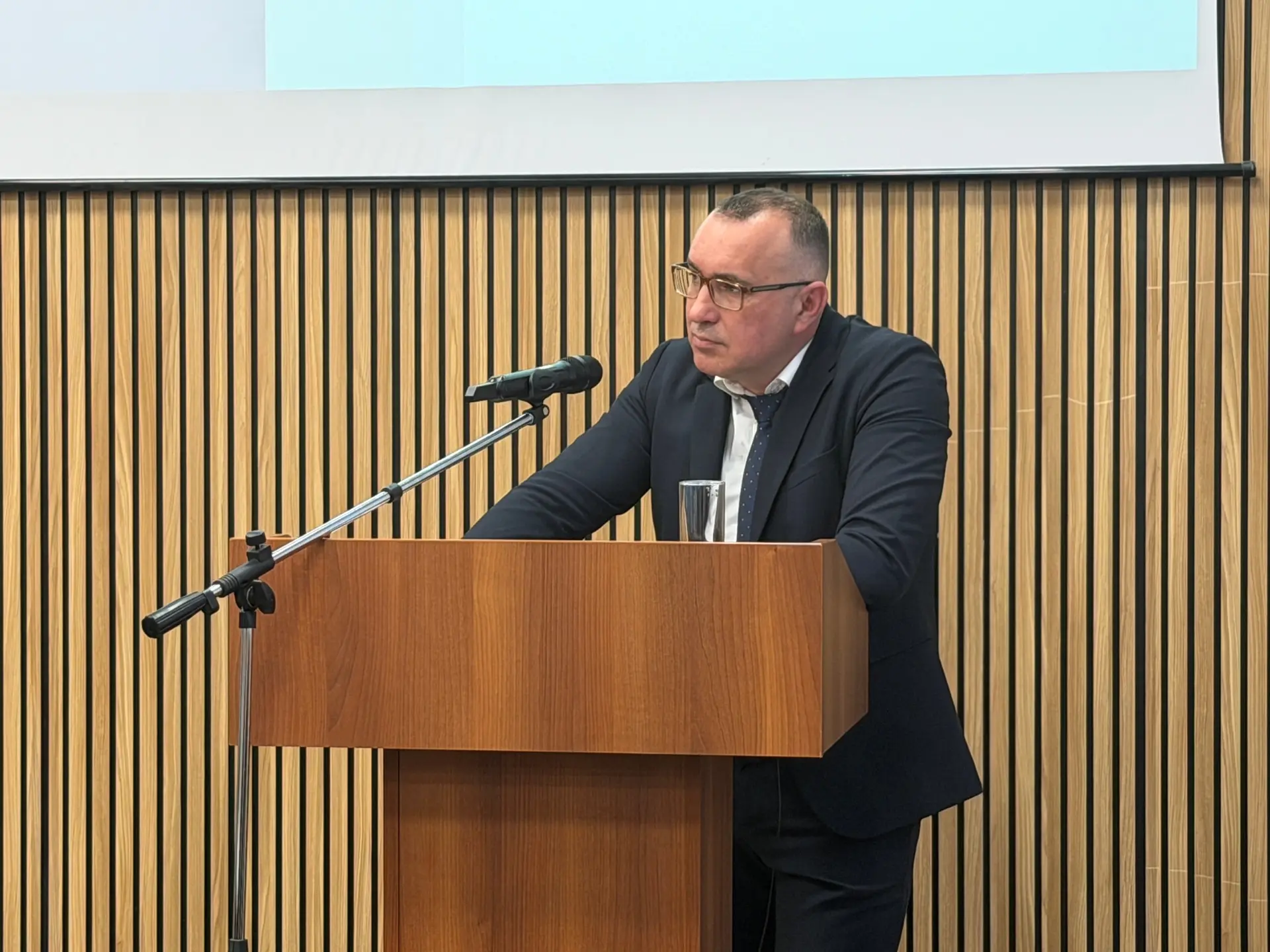 📈Алексей Зотов представил отчет о работе управы района Троицк за 2025 год   Глава управы отчитался п