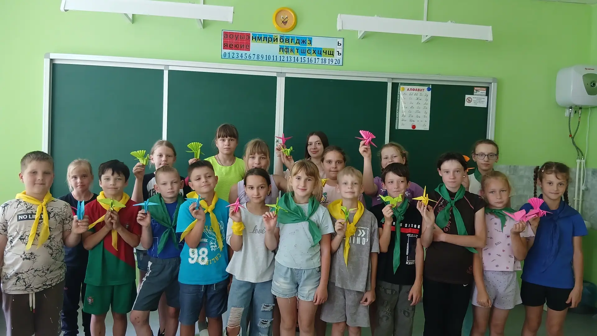 🌞 День 14-й в ЛДП «Орлята России»: Искусство, журавли и летние правила!