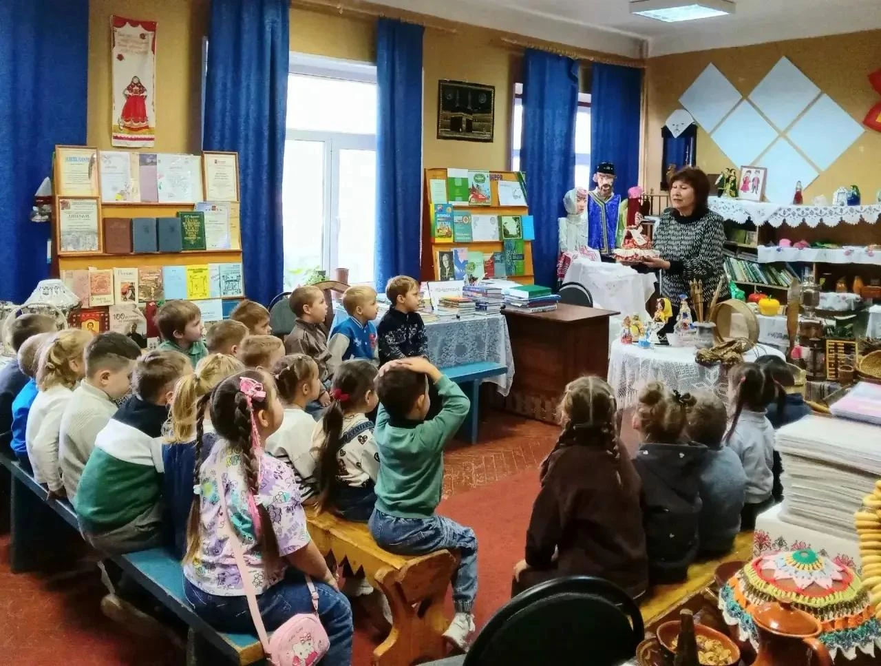 ✨ «Семеро одного не ждут»: как «Теремок» в гости к старине ходил