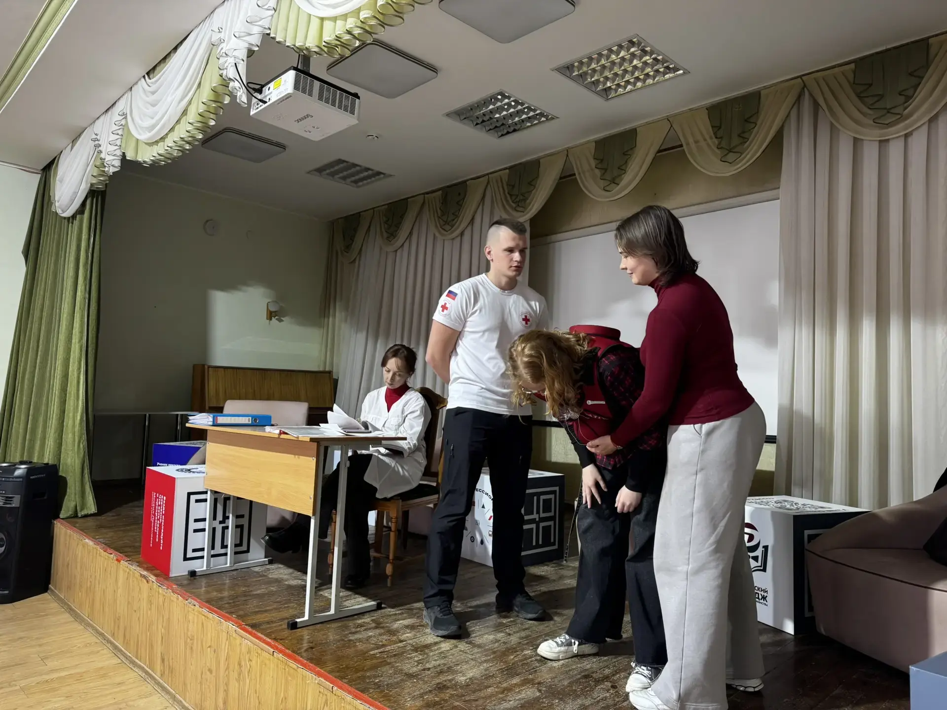 🏥  Насыщенные дни военных сборов в колледже!  В рамках военных сборов и федерального проекта «Поддер