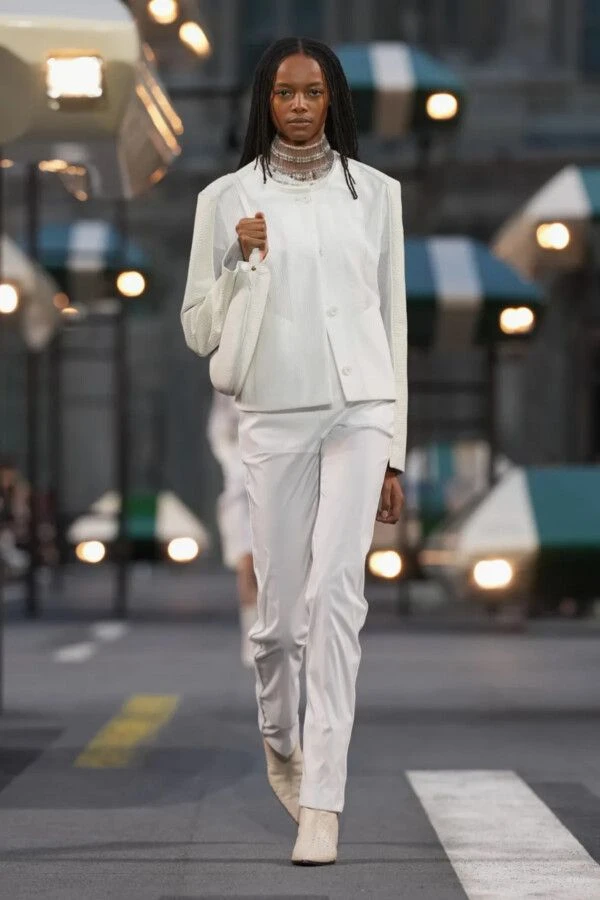 ❗ ЛОВИТЕ ГЛАВНОЕ С ПОКАЗА LOUIS VUITTON SS2027 В ПАРИЖЕ! Я только что «пробежалась» по ...