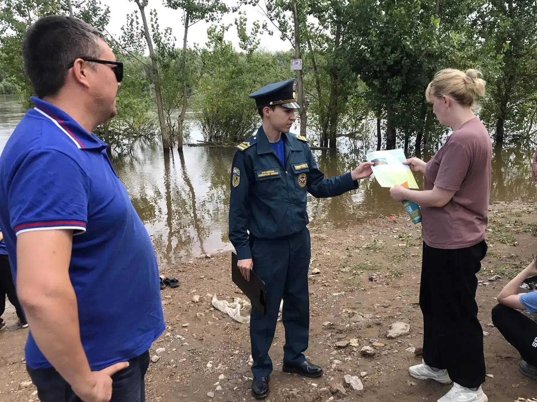 Жаркая погода сменилась дождями и грозами, но опасность возникновения пожаров на природных территори