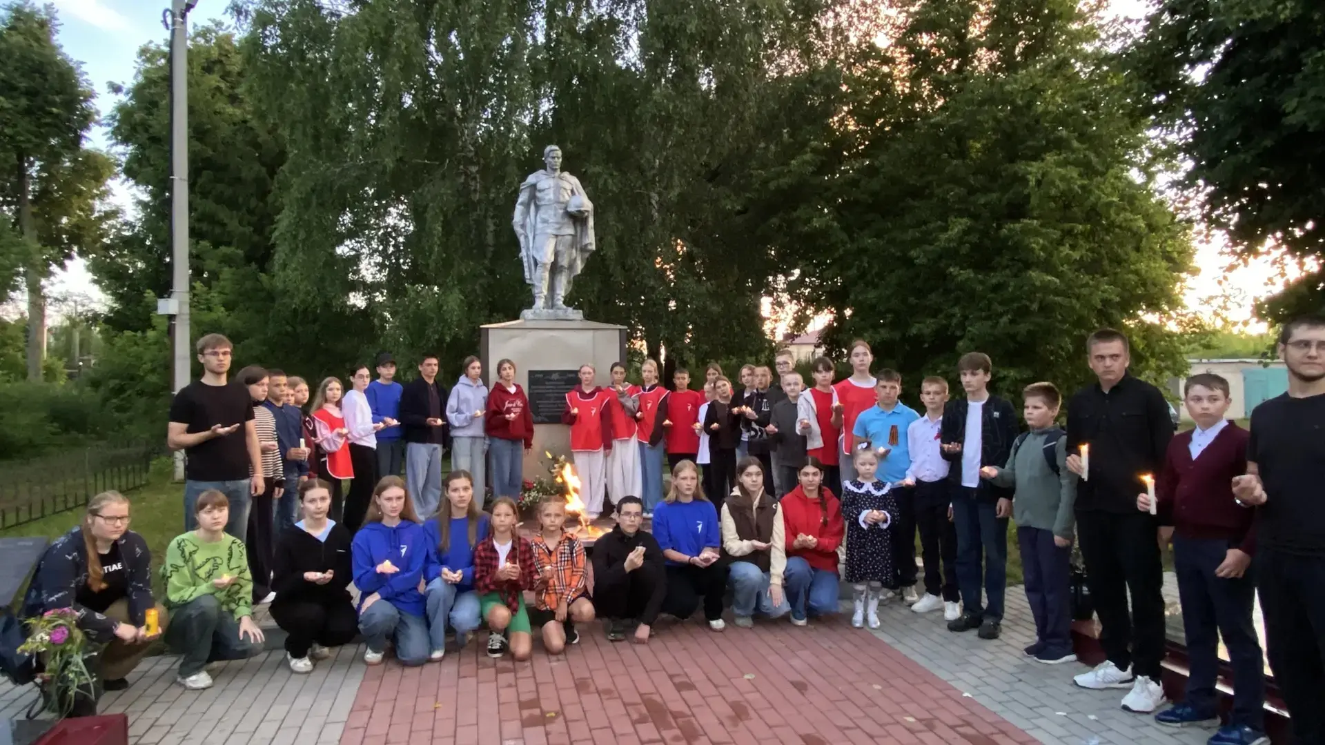 🕯️🇷🇺22 июня учителя и обучающиеся нашей школы совместно с руководителем Движения Пер...