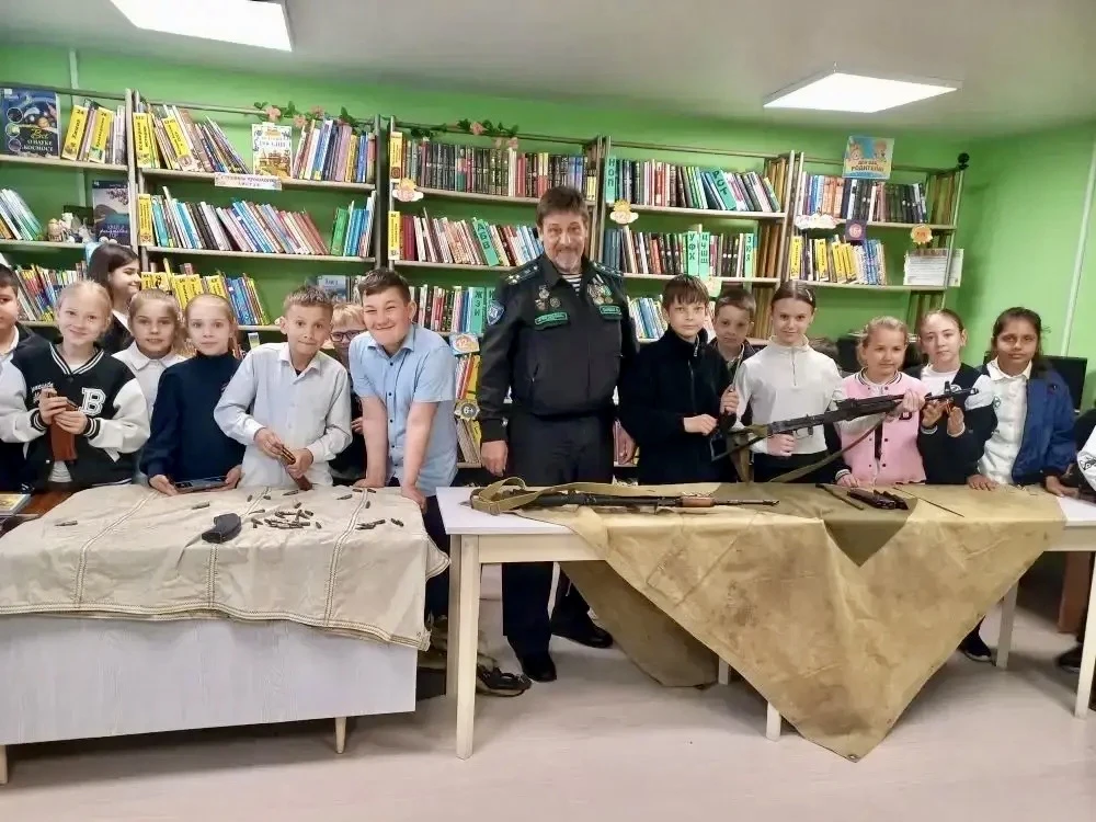 📍Учащиеся 3‑А и 4‑А классов побывали на увлекательной встрече в детской библиотеке (фи...