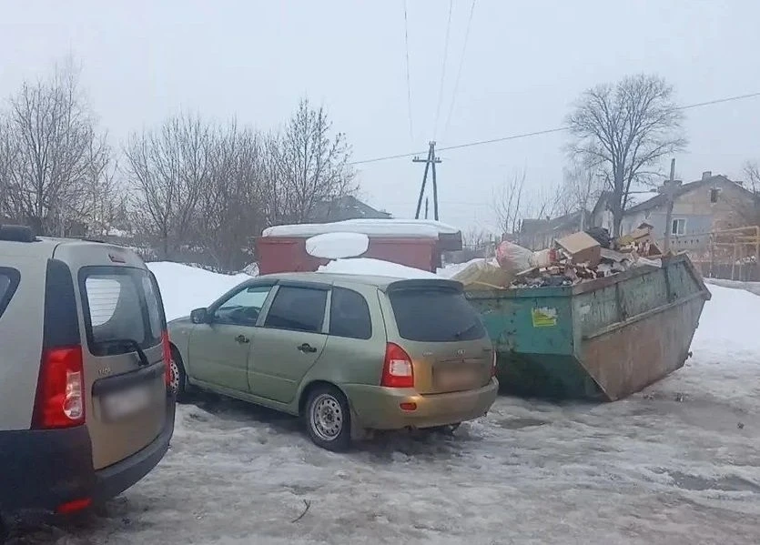 ❗️Парковка у контейнерных площадок запрещена