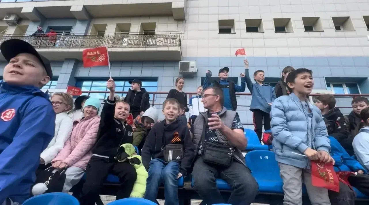 3 «Г» класс — энергичные болельщики на футбольном матче!⚽️ 28 апреля ученики 3 «Г» класса побывали н