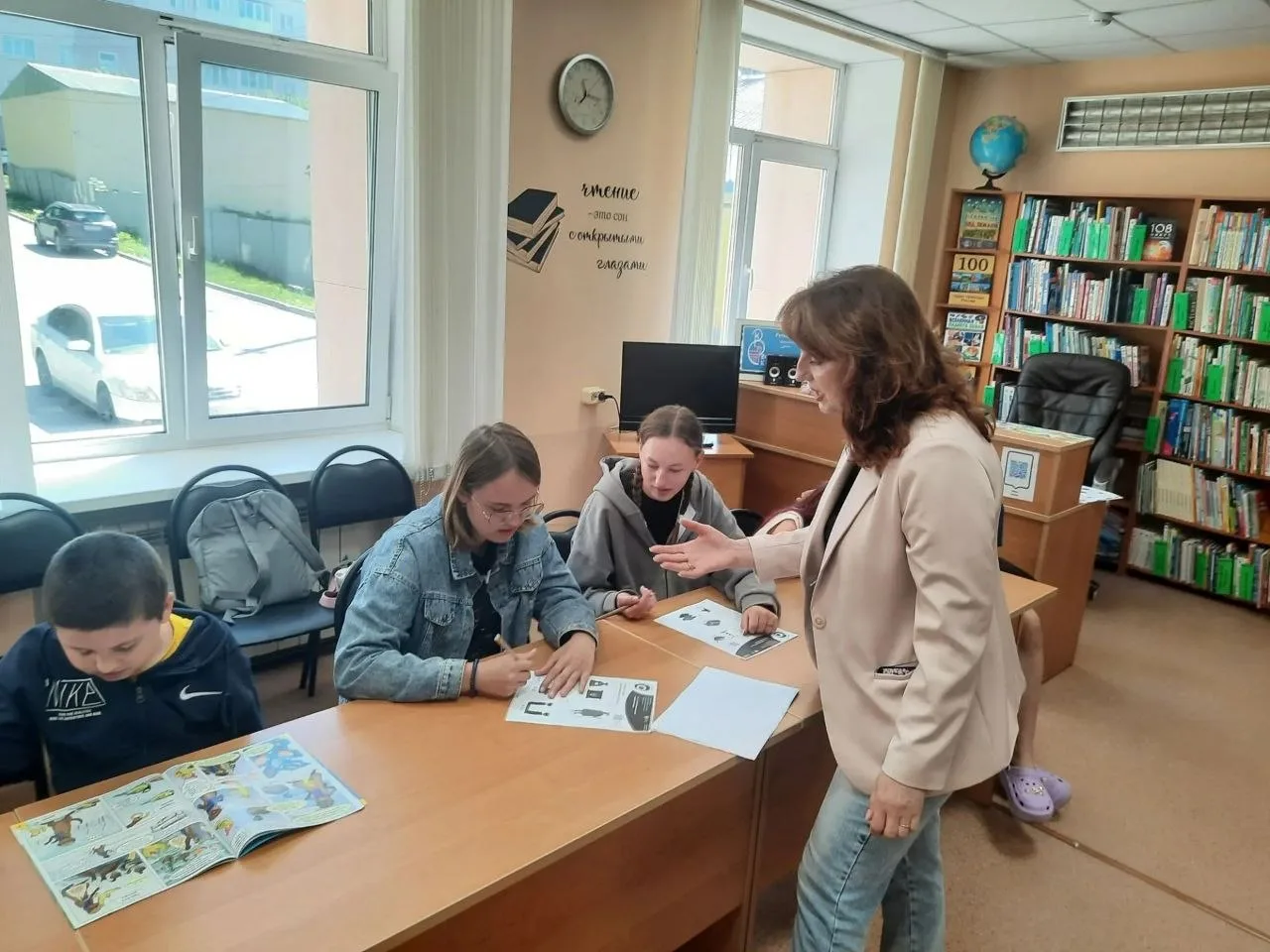 ИНТЕЛЛЕКТУАЛЬНАЯ ИГРА «ЮНЫЕ ФИНАНСИСТЫ»

👭В городской детской библиотеке для детей из пришкольного 