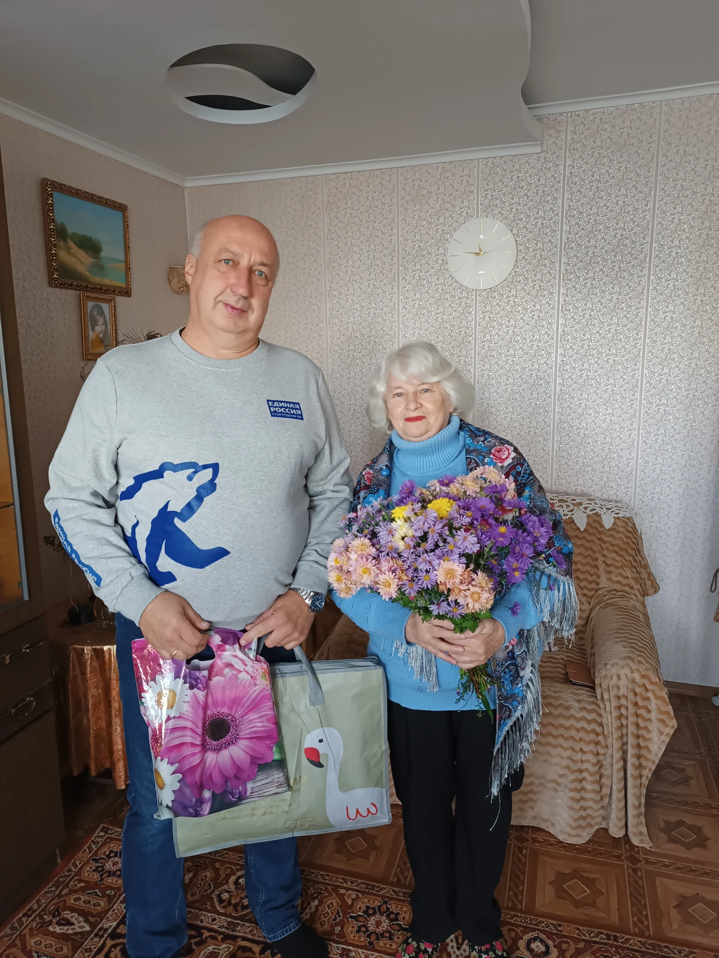 Сегодня, в день учителя я, как депутат Совета городского округа города Северодонецк, чл...