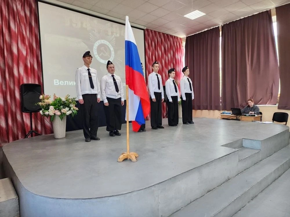 МАОУ СОШ № 71 встречает День Победы!  В преддверии годовщины Победы в Великой Отечественной войне шк