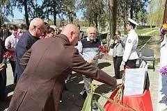 В Керчи увековечили память Героя СВО Артёма Завгороднего  В Керчи торжественно открыли мемориальную 