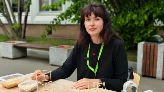 ЛЕТНИЕ СОВЕТЫ: КОНСТРУКТОР ИЗ НУТА 
 
📚 Простые материалы — большие открытия. Нут и зубочистки прев