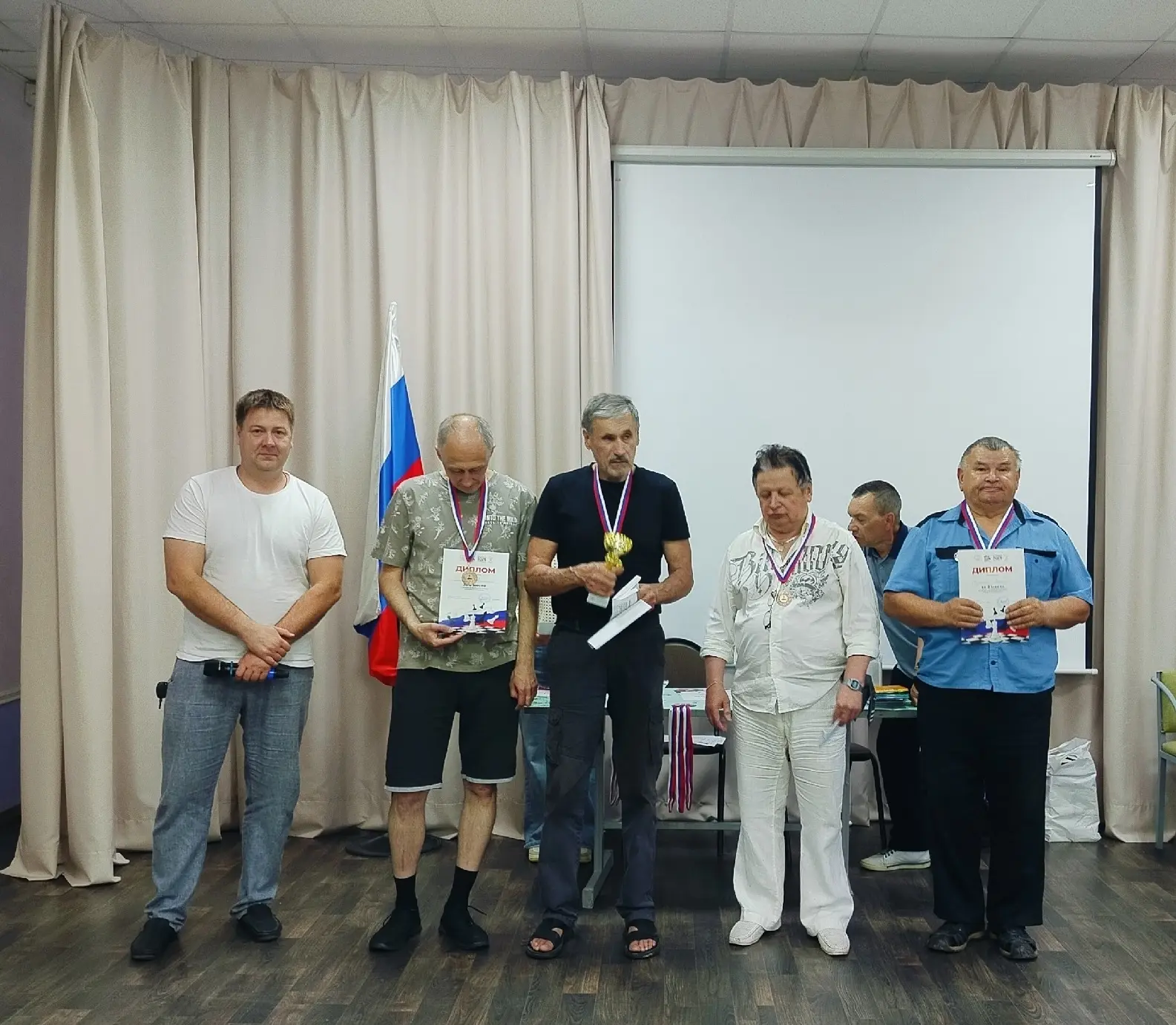 📣 Шахматы объединяют поколения. И это снова подтвердилось на турнире! 👏♟

15 июня в центре «Фавори