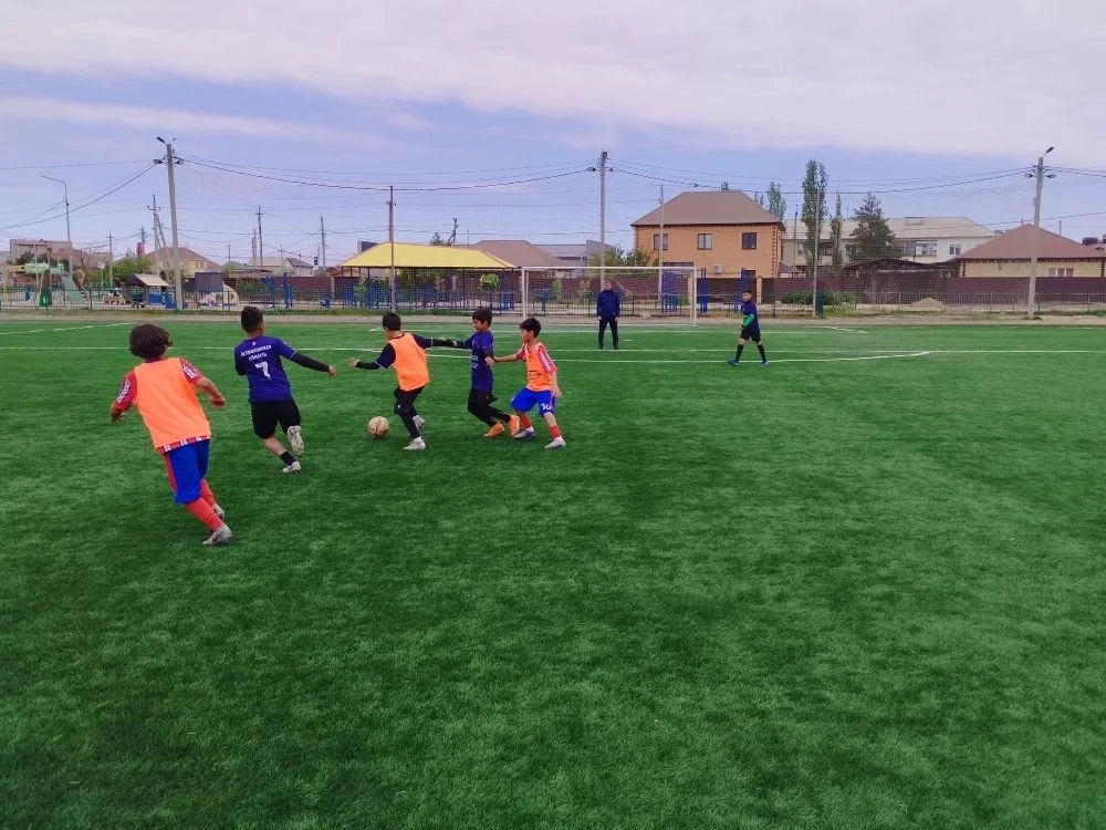 ❤️Гордость школы: успехи наших футболистов на зональном этапе!  ⚽️5 мая на стадионе с. Началово сост