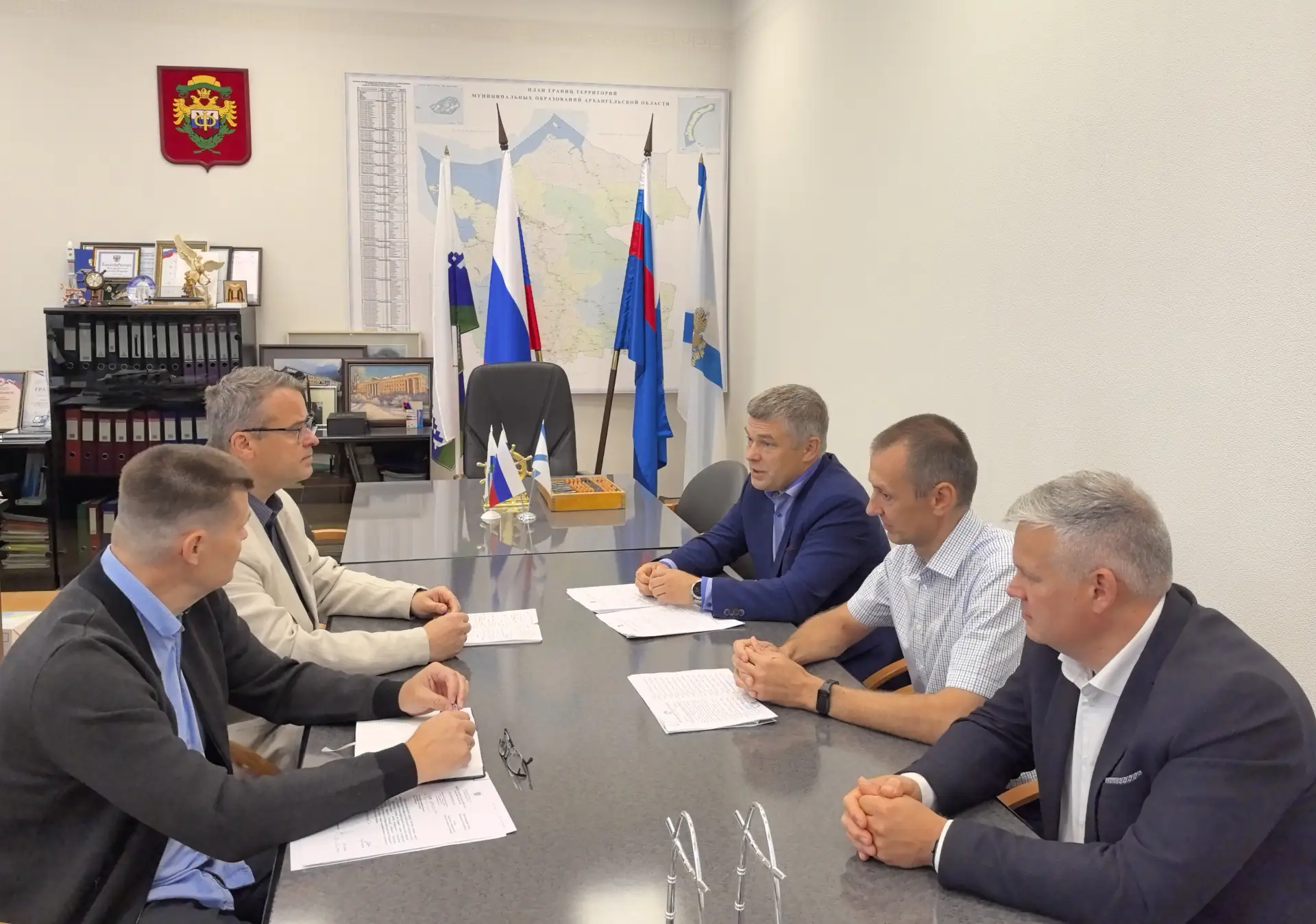 Руководитель управления Михаил Басовский провел рабочую встречу с председателем Архангельской област