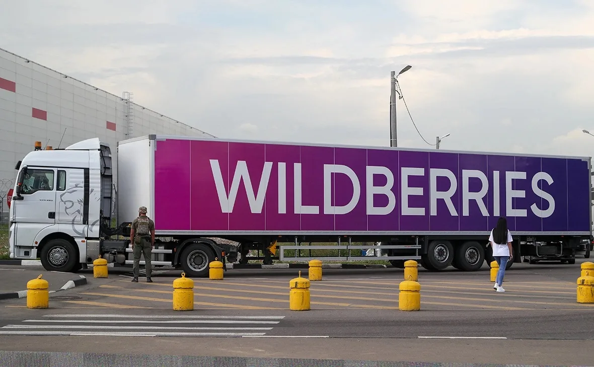 ⚡️ В соседней Удмуртии вновь атакован логистический центр Wildberries 

После атаки произошло возгор