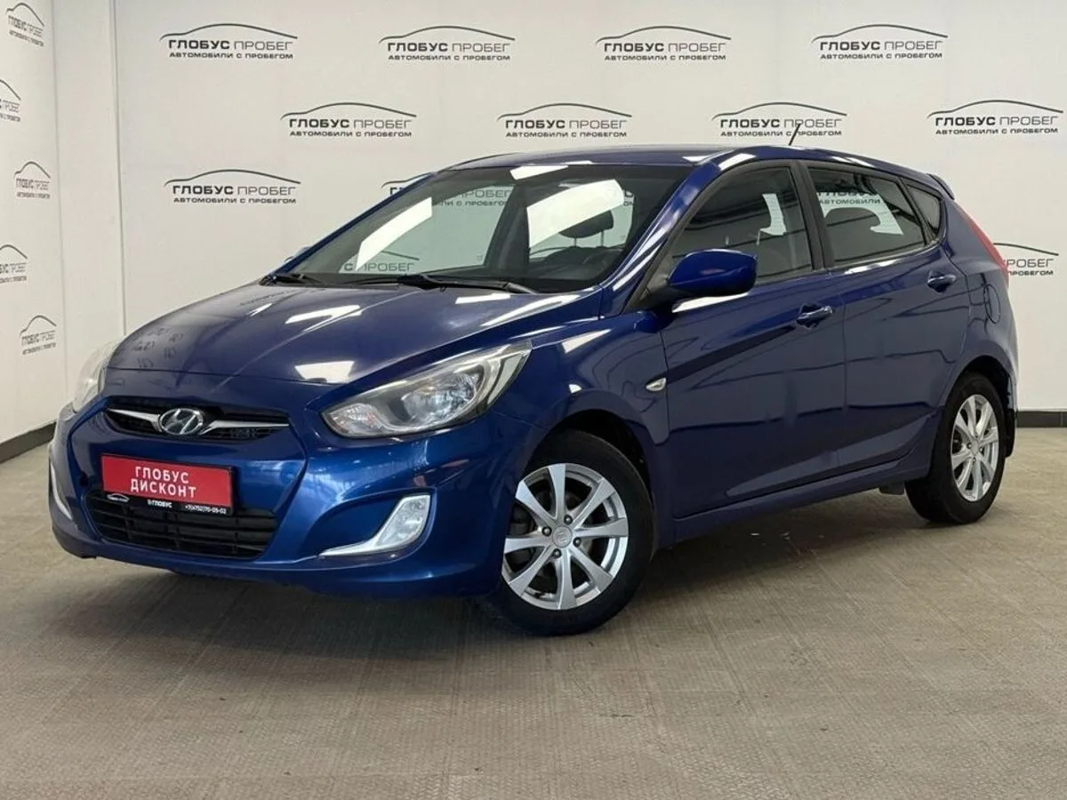 Hyundai Solaris 
Год выпуска: 2012
Пробег: 162 185 км
Цвет: Синий
Тип двигателя: Бензин
КПП: Механик