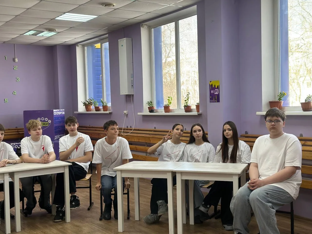 🧠 Интеллектуально-творческая игра «Команда Первых»!  Сегодня ученики 9-х классов нашей школы приняли