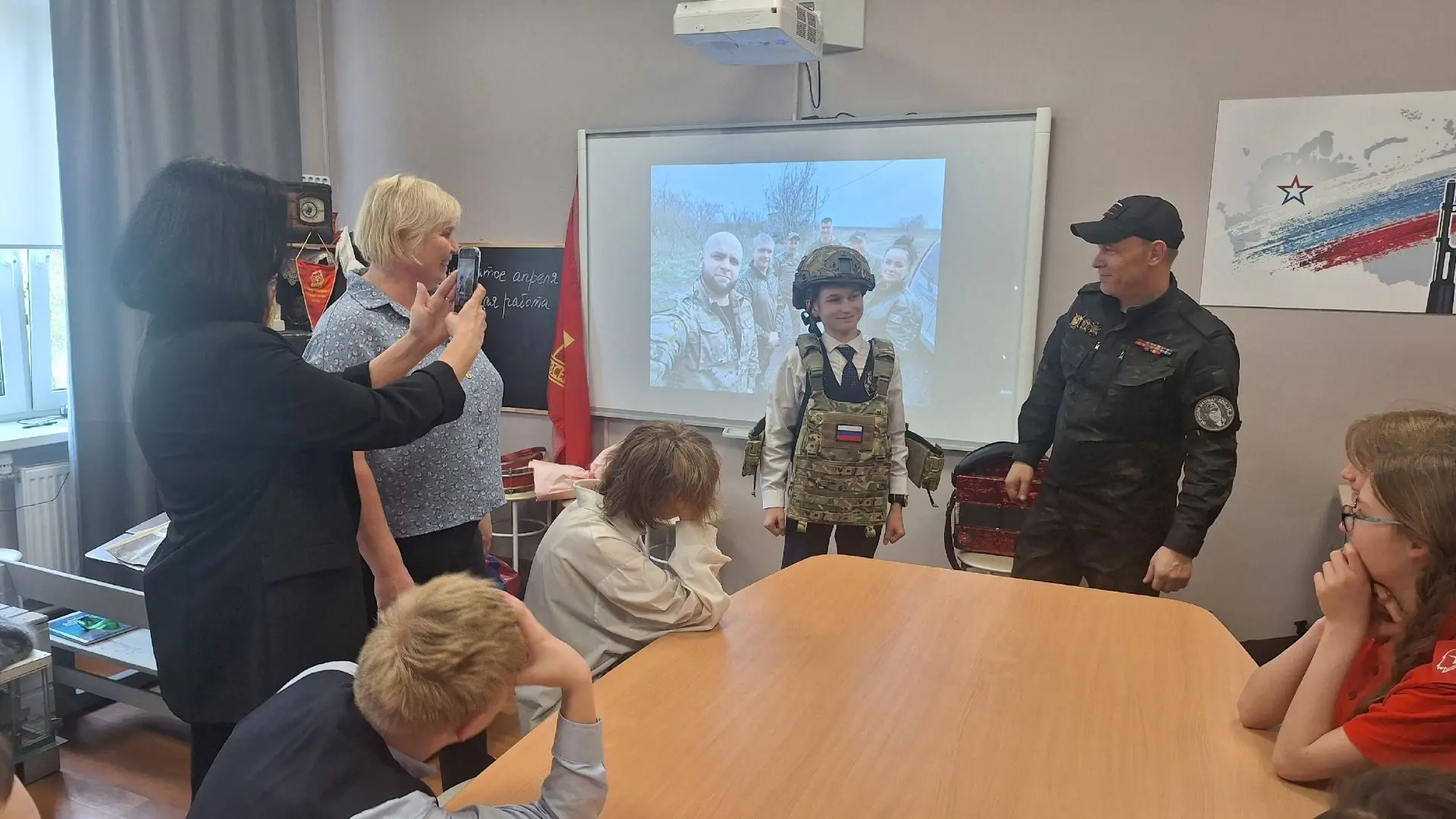 13 мая  в центре Патриотического воспитания "Сила Родины" состоялась встреча с настоящим Героем  Наш