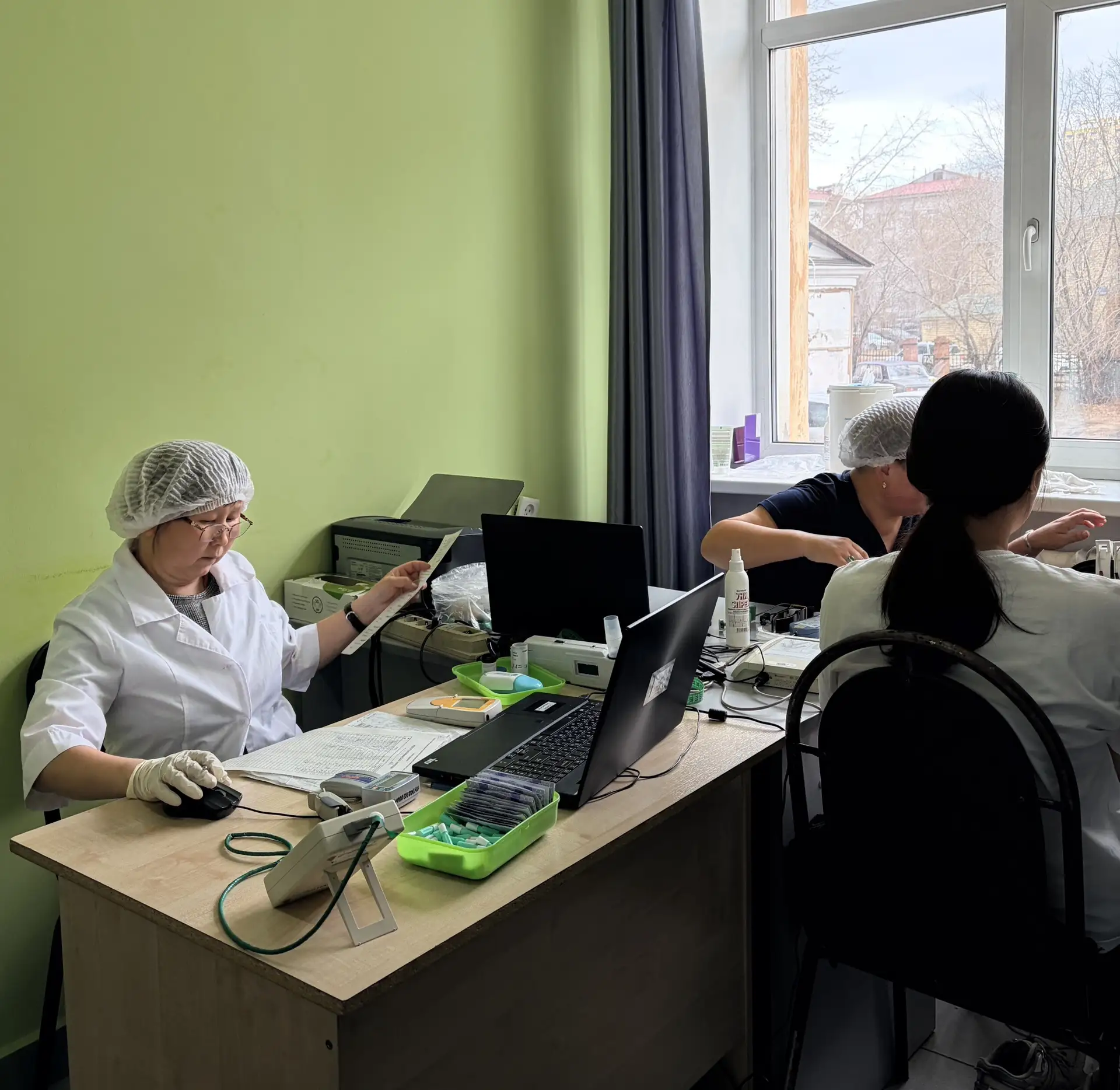 Срочно нужна медицинская помощь? Обращайтесь в кабинет неотложной помощи!
