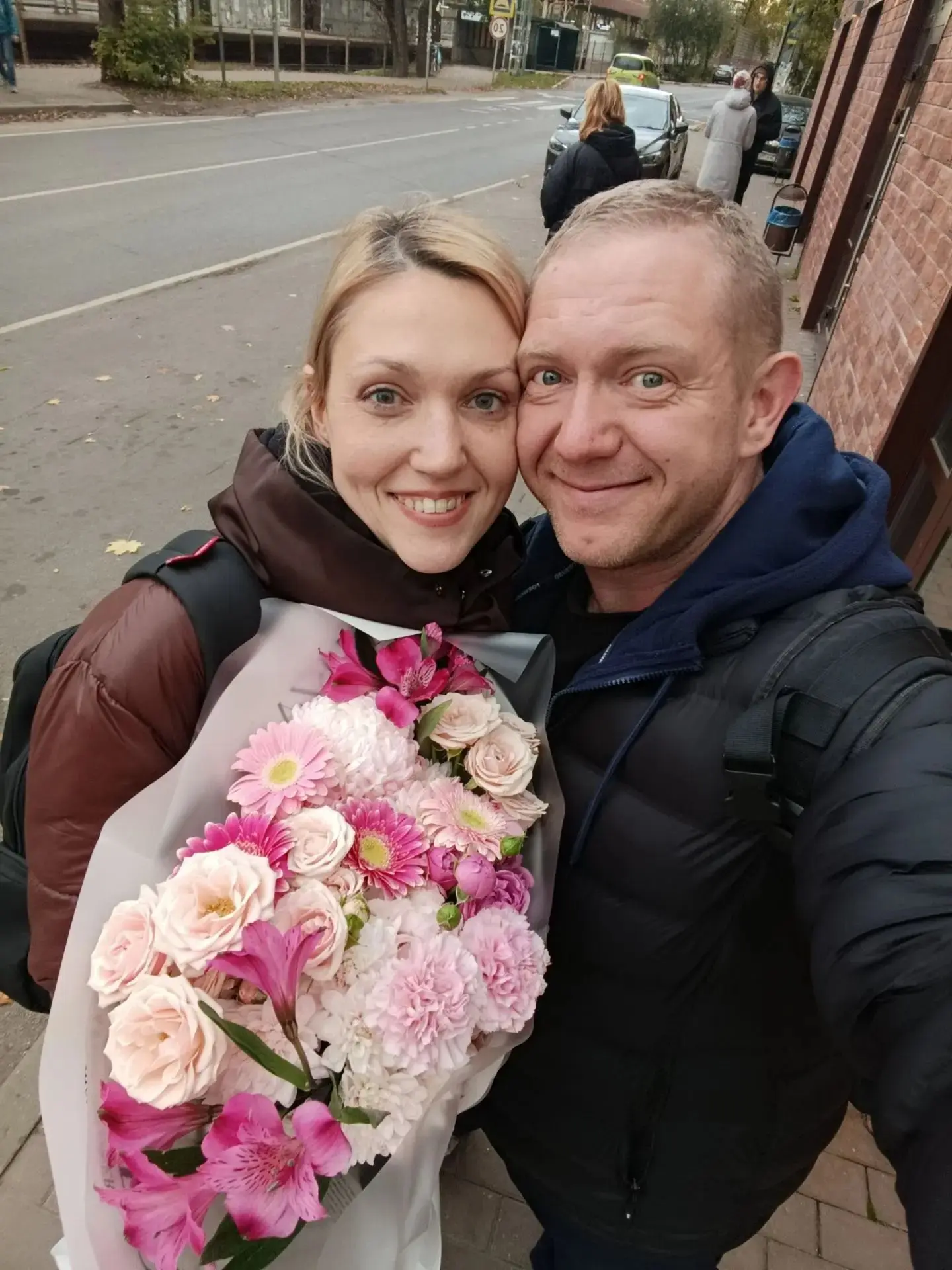 🙂🙃🤗😍🥰😘рефлексия - рефлексией, а без приятностей тоже никуда)))