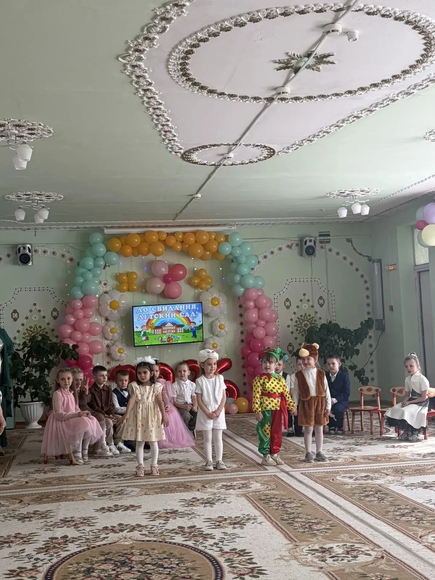 🎉 Выпускной бал в нашем детском саду! 🎉
