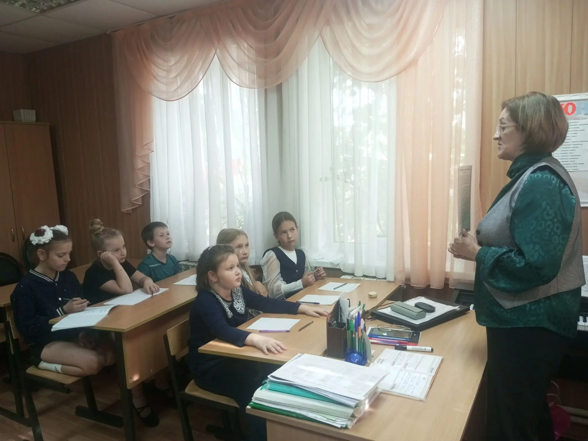 🎶 25 сентября в нашей школе вспоминали крупнейшего советского композитора -Дмитрия Дми...