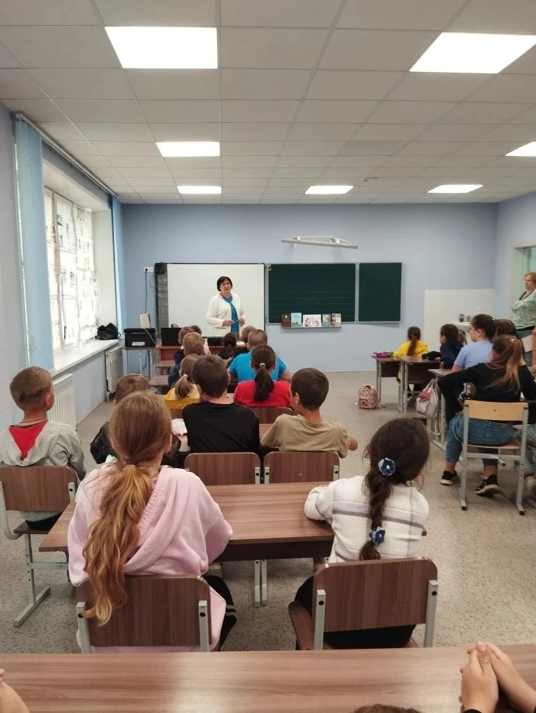 📖 Читаем и обсуждаем сказки народов