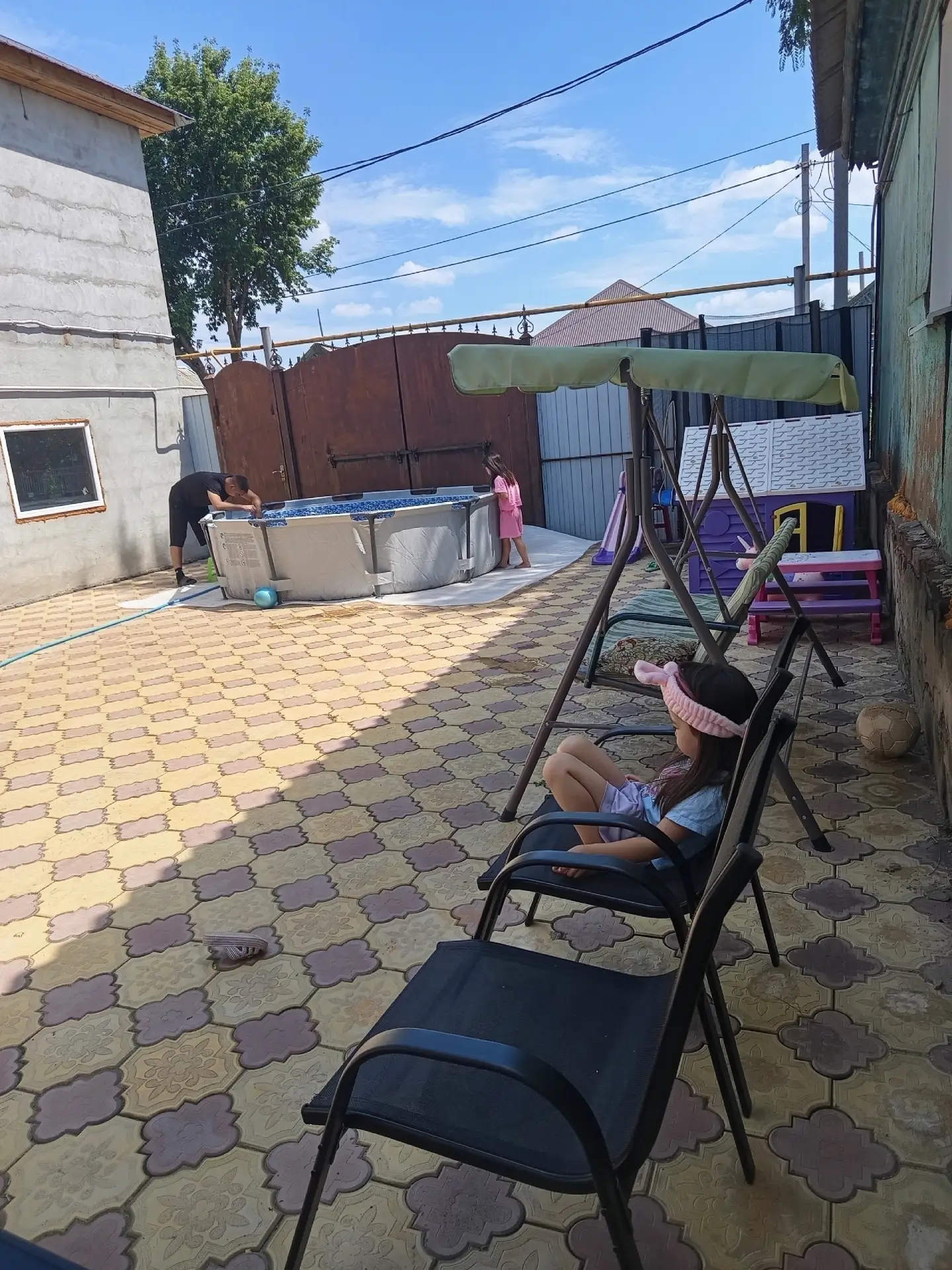 🏖 До Солёных озёр — 7–10 минут пешком
🏠 Сдаются новые номера в Соль-Илецке
📍 Адрес: ул. Ташкентск