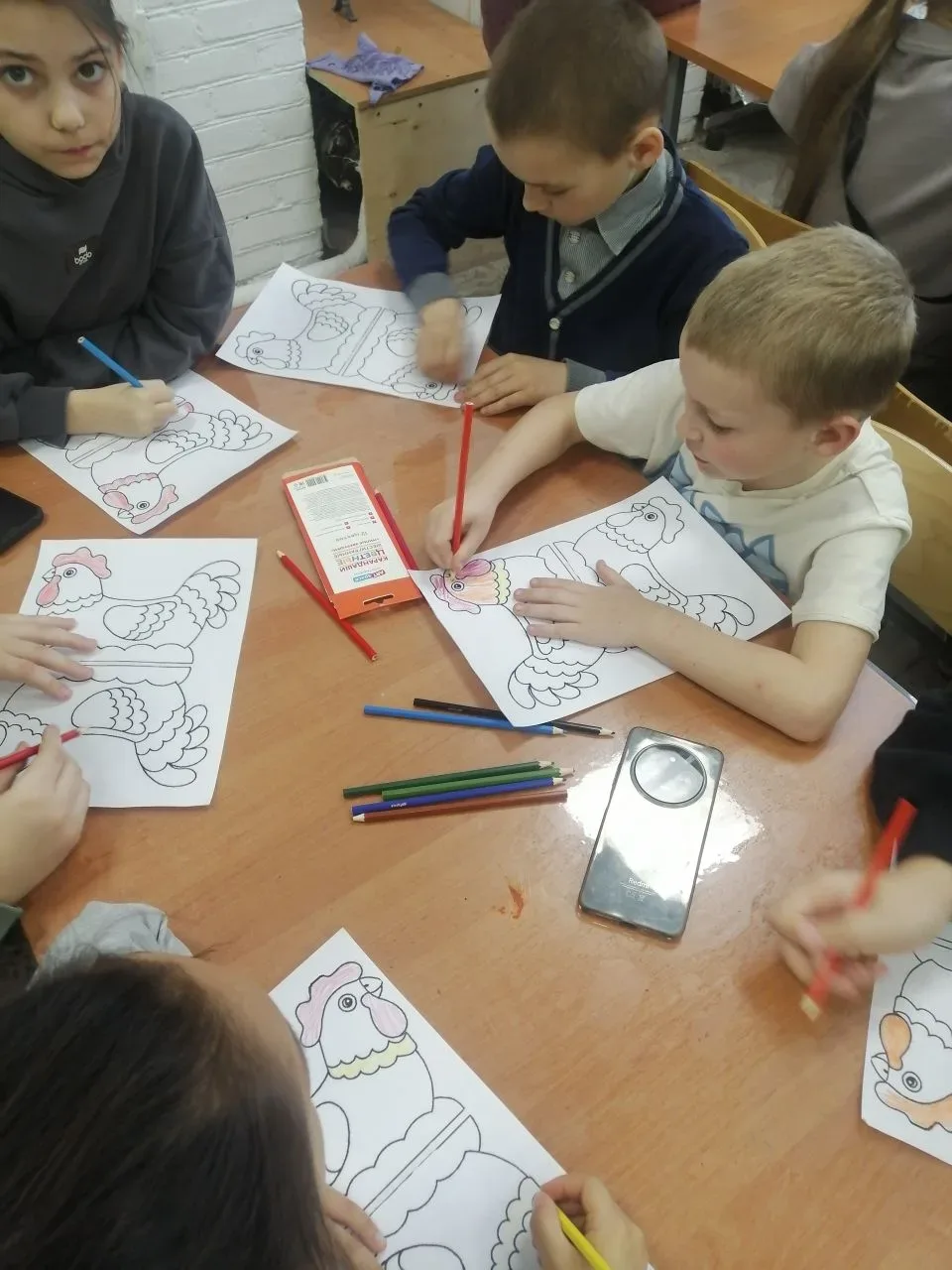 🌸 Пасхальное чудо в нашем лагере! 🐣✨  Сегодня очередной отряд нашей весёлой лагерной смены окунулся 