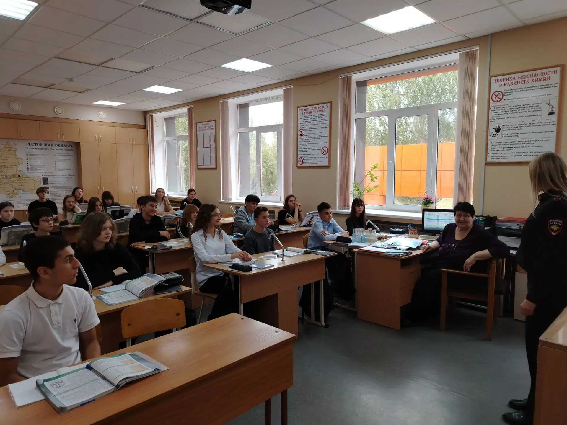 «Большая неделя профилактики: правовой диалог со старшеклассниками»