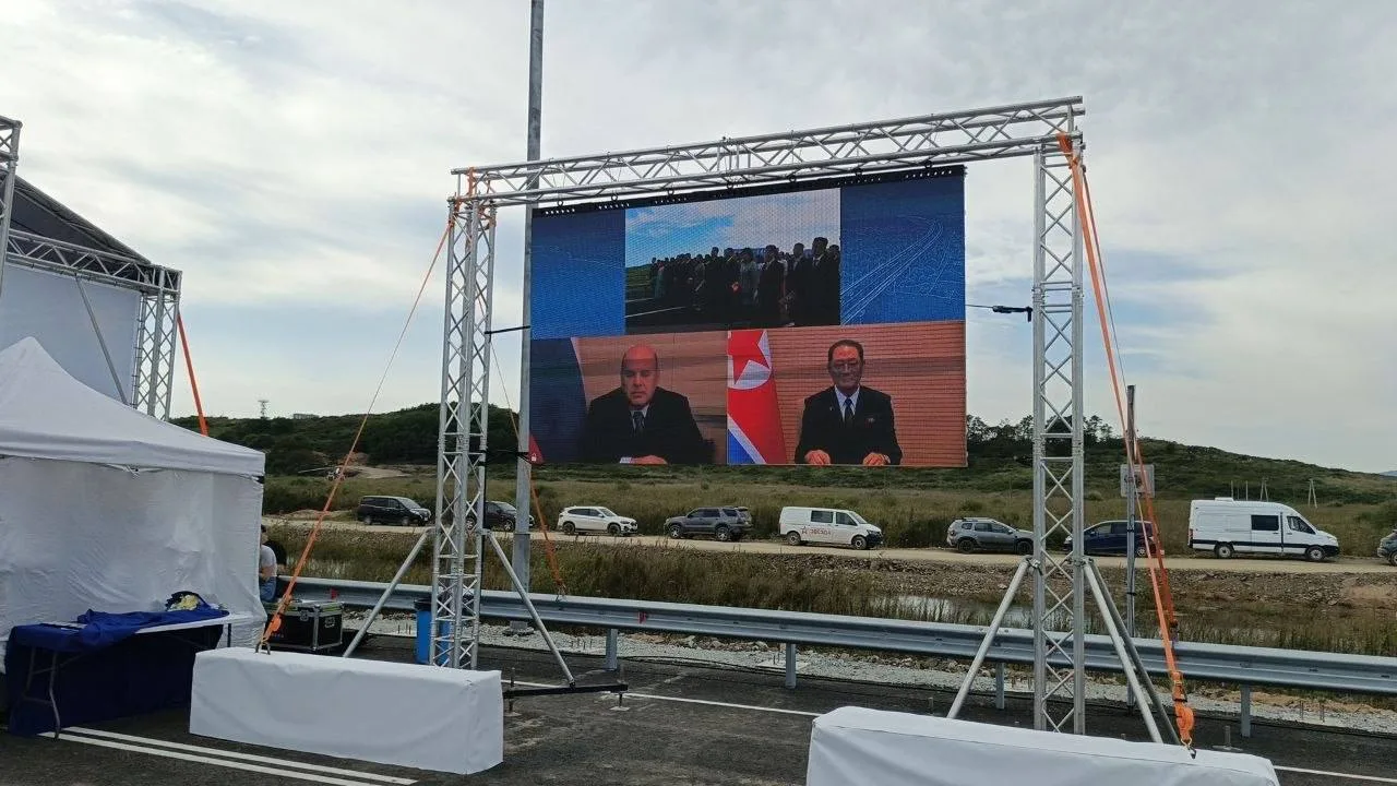 🇷🇺 🇰🇵 Имя жителя Новосибирска Якова Новиченко получил первый автомобильный мост меж...