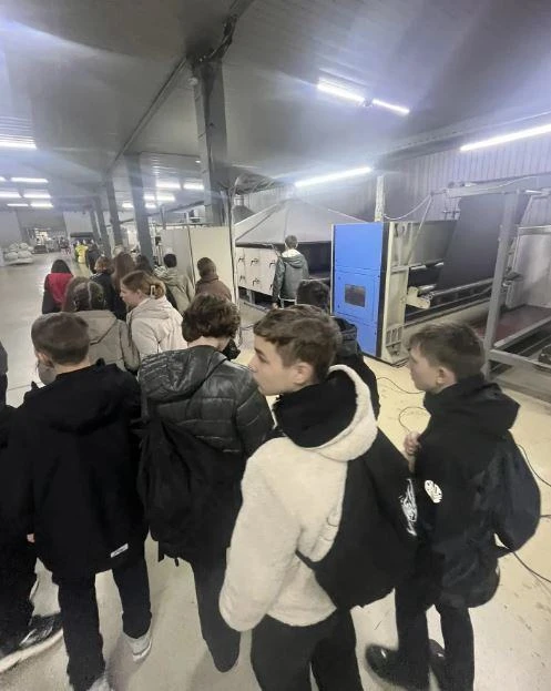Учащиеся 1корпуса посетили текстильно-швейную   мануфактуру "Романов", на которой производятся высок