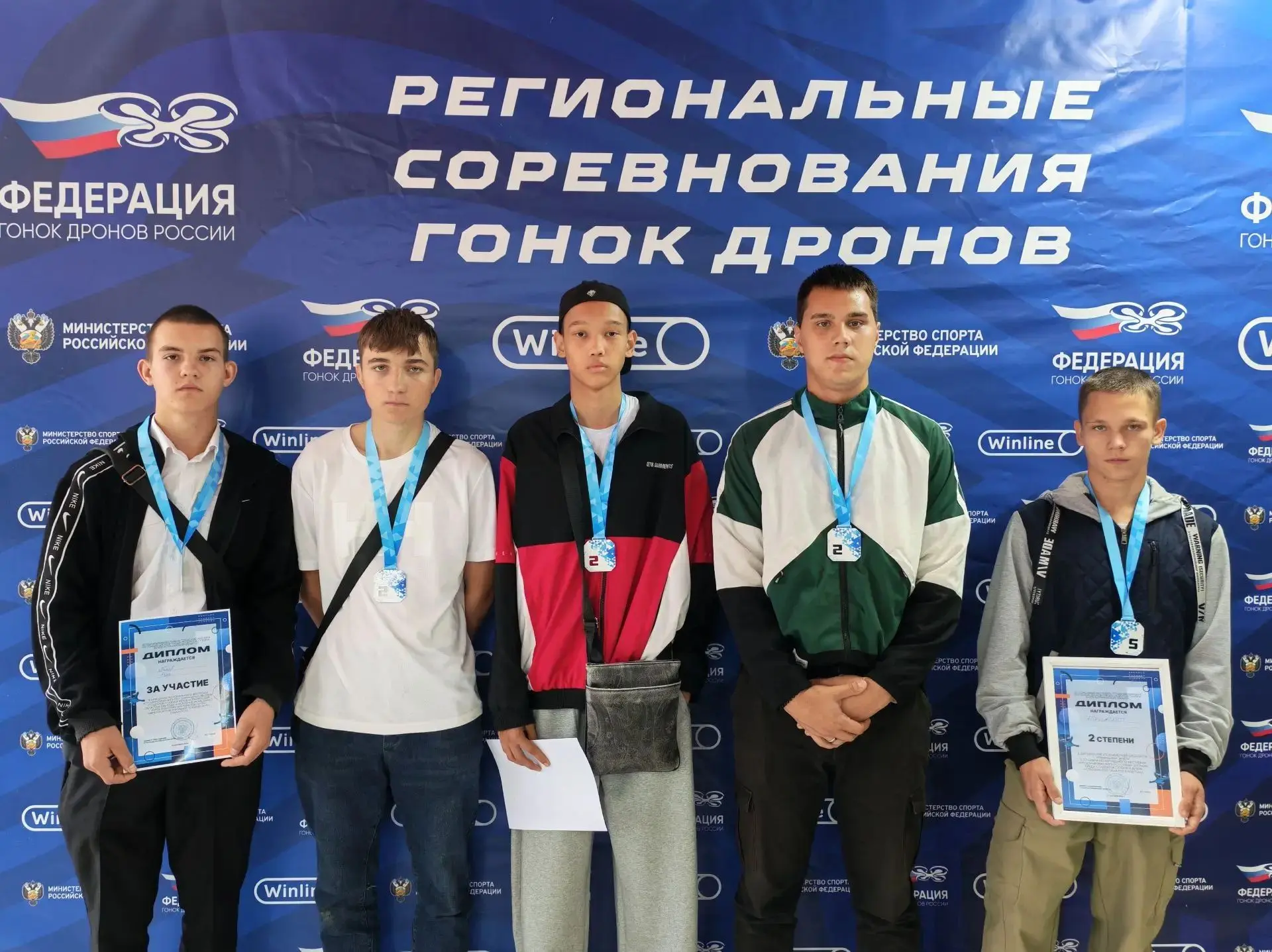 В АГУ прошёл финал третьего цикла Студенческой лиги по гонкам дронов