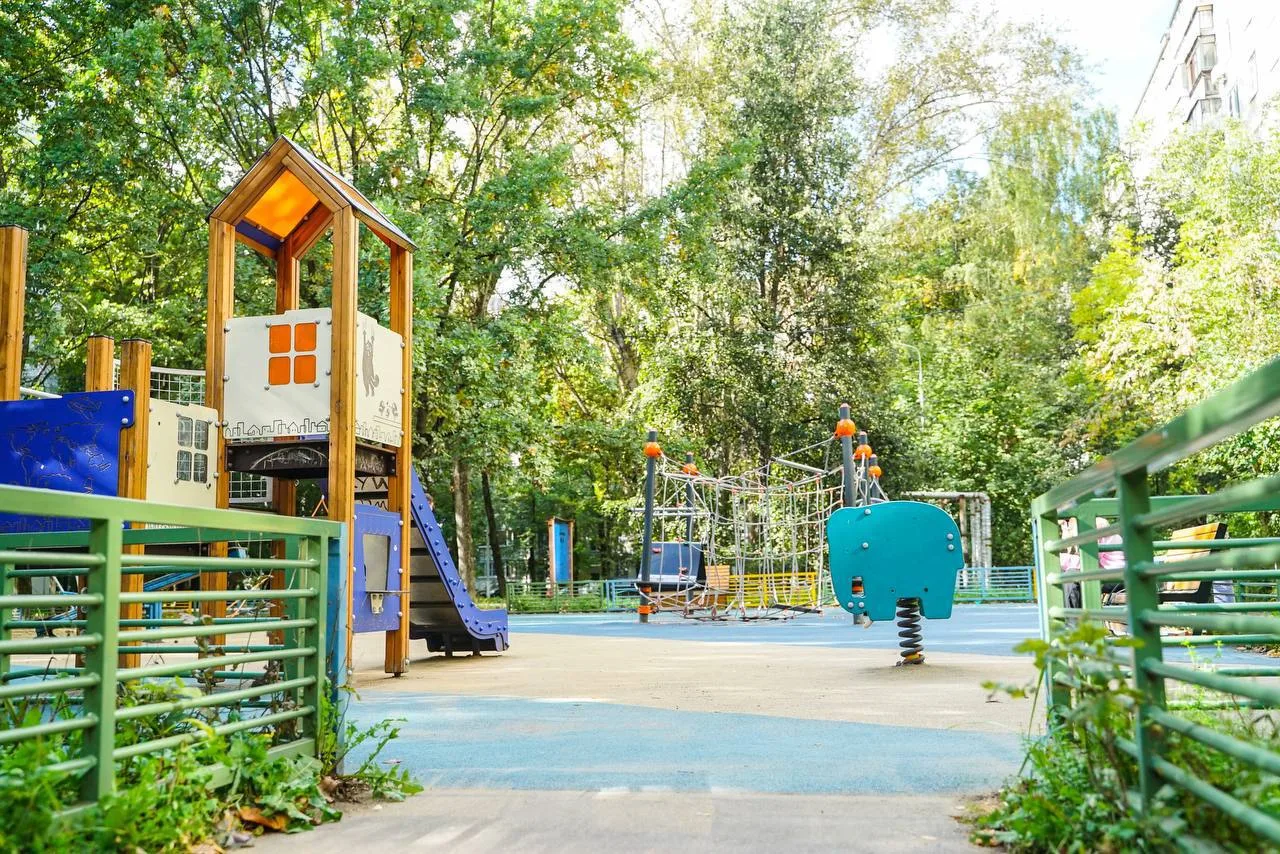 🛝 На улице Дружбы, в Химках, обновили детскую площадку.