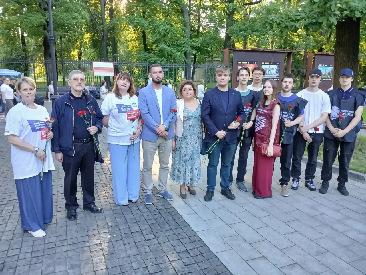 🕯️ «Помним!» — акция памяти у мемориала «Врата Победы»

В нашем районе у монумента «Врата Победы» с