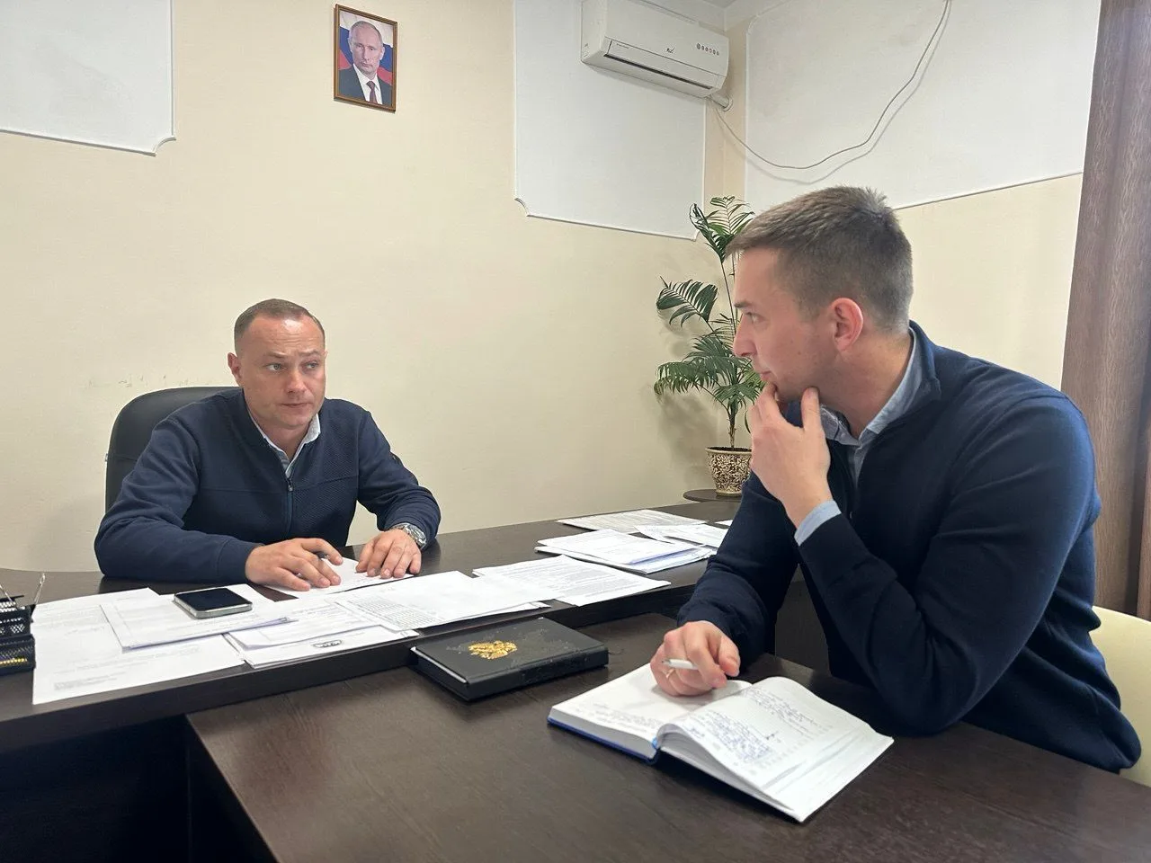 Сегодня провёл рабочую встречу с недавно назначенным директором управляющей компании ОО...