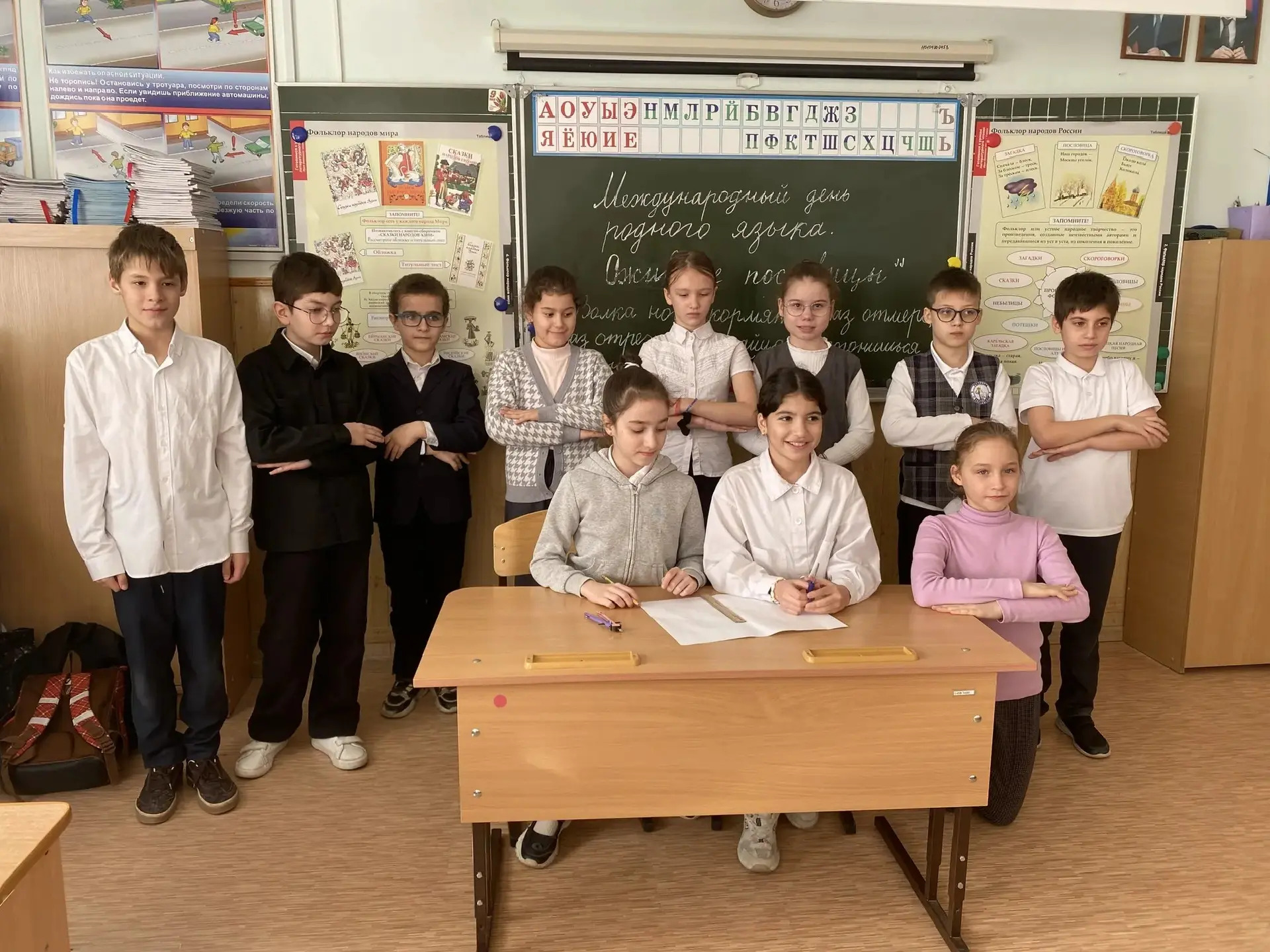 🎉 В нашей гимназии отметили День родного языка по-настоящему весело! 😄 Ребята приняли участие в захв