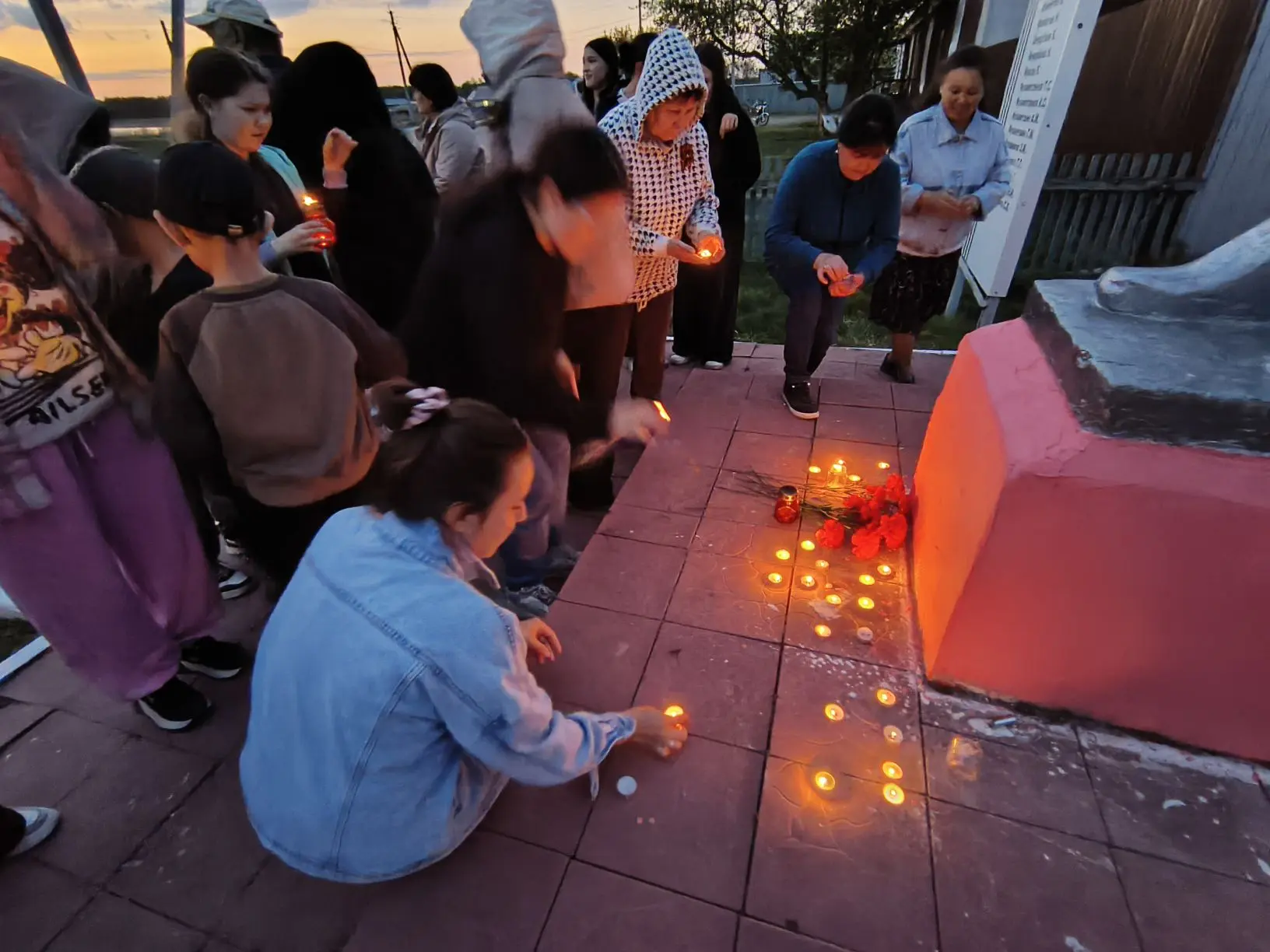 🕯️ Свеча памяти: помним и чтим 🕯️
