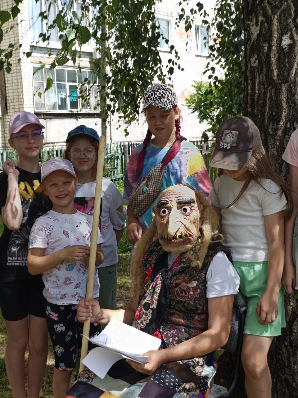 🌲 В ГОСТЯХ У БЕРЕНДЕЯ: сказочный квест по станциям!
Вчерашний день, 20 июня, в лагере был посвящён 