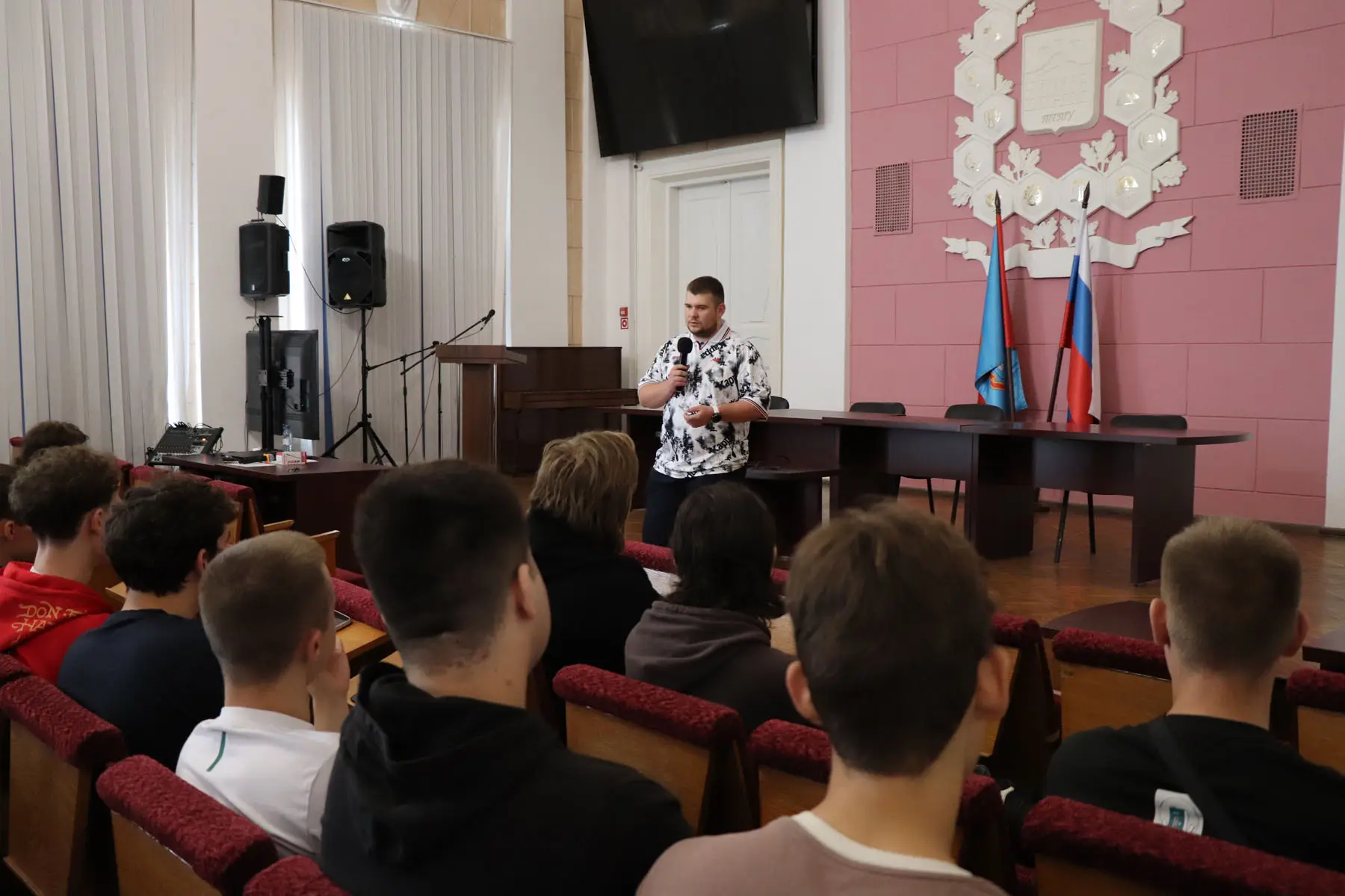 📢 Сегодня состоялся открытый диалог участника специальной военной операции, студента Т...