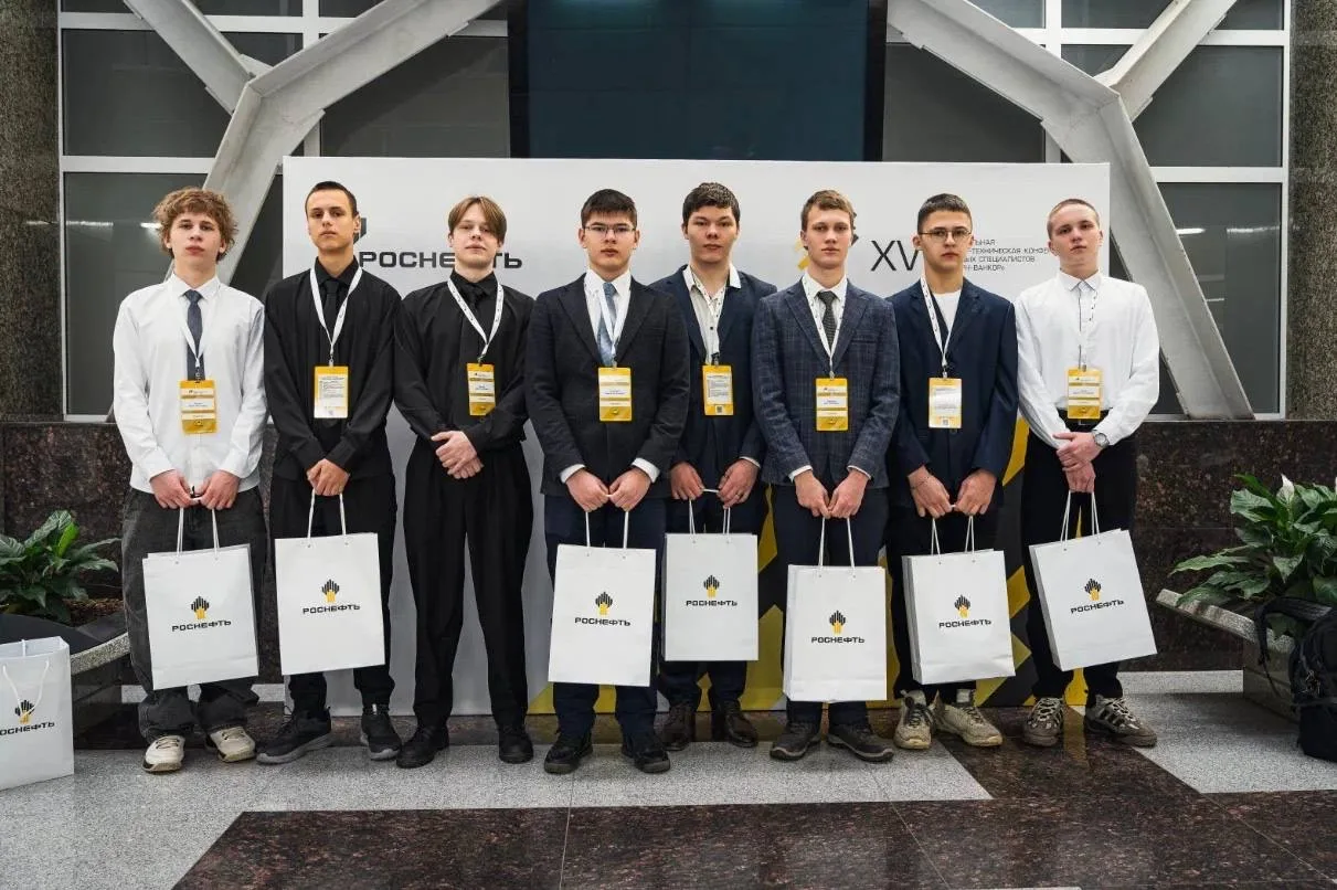 📖 Наука в руках молодежи!  🏆«РН-Ванкор» провел ХVI Региональную научно-техническую конференцию молод