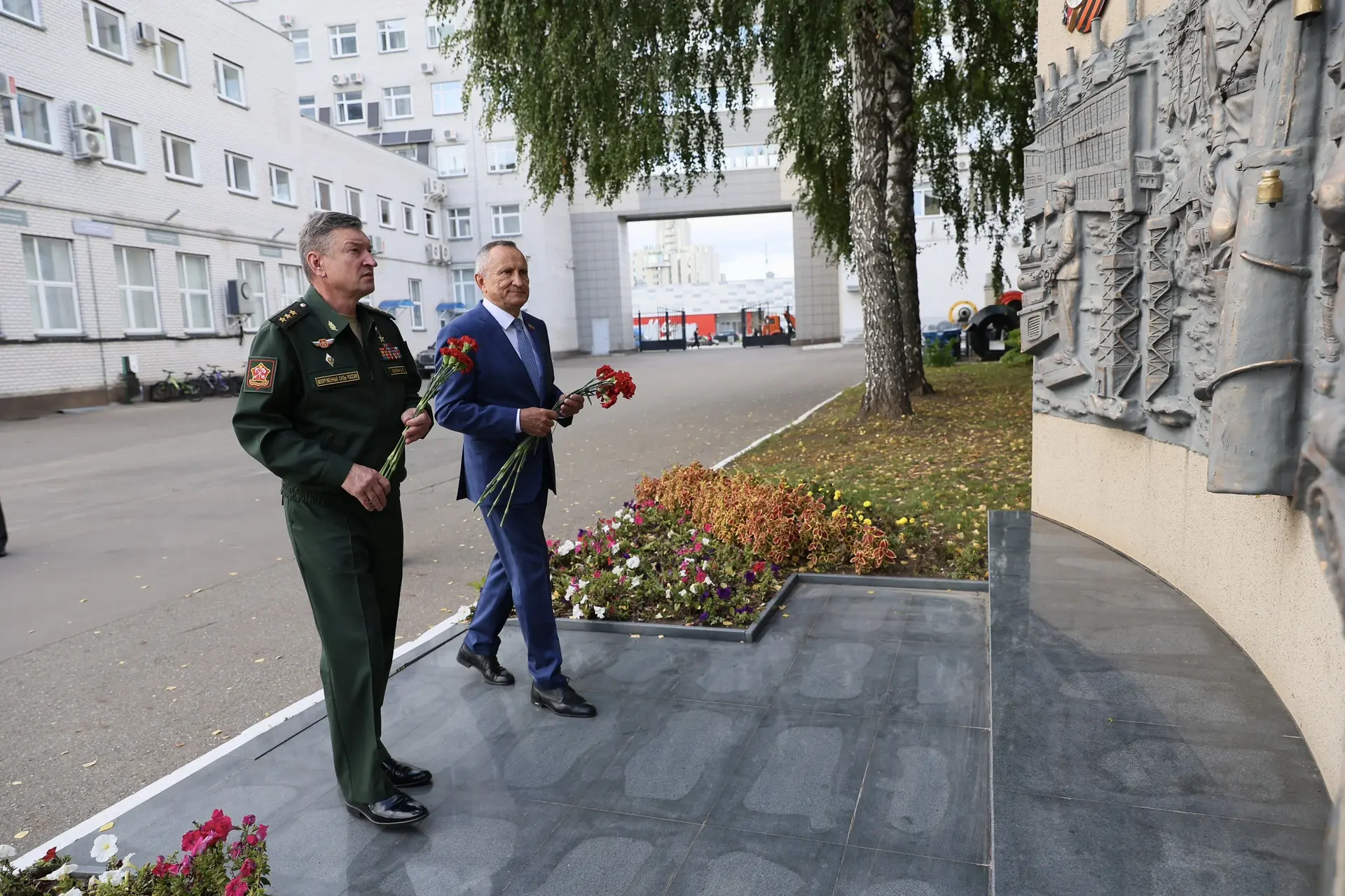 🇷🇺 Герой России, генерал-полковник Александр Павлович Лапин посетил Казанский государ...